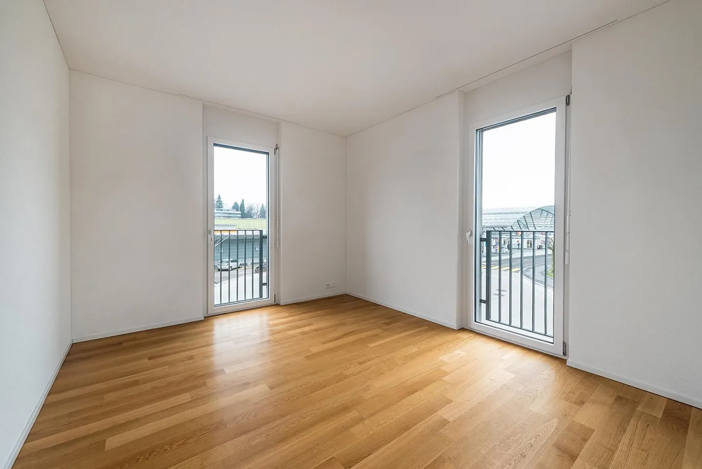 Appartement moderne avec balcon - Photo 8 sur 12