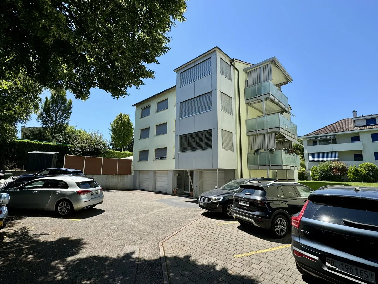 Appartamento di 4,5 vani con balcone e giardino d'inverno - Foto 1 di 18