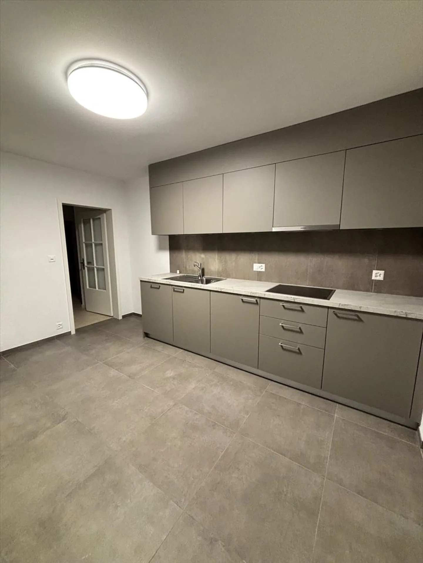 Appartamento 5.5 stanze - Foto 1 di 8