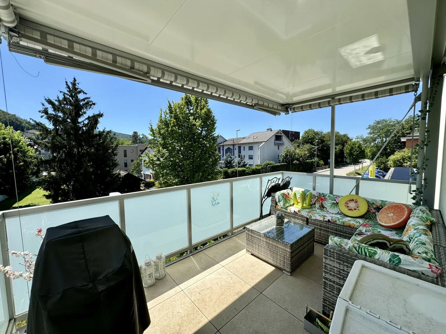 Appartamento di 4,5 vani con balcone e giardino d'inverno - Foto 2 di 18