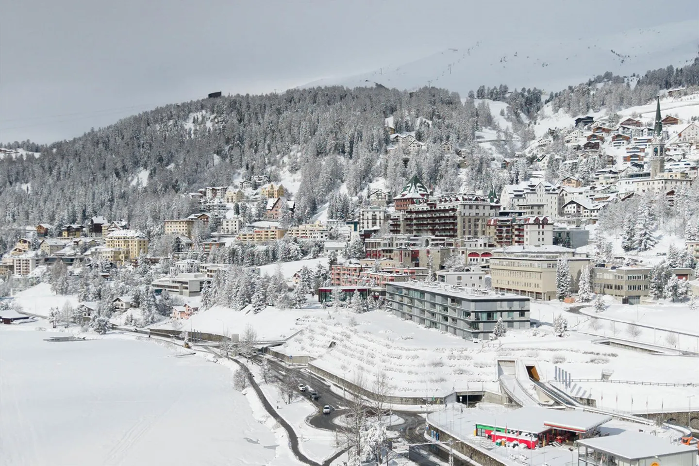 APPARTAMENTO PRESTIGIOSO IN UNA POSIZIONE IMBATTIBILE - Foto 3 di 3