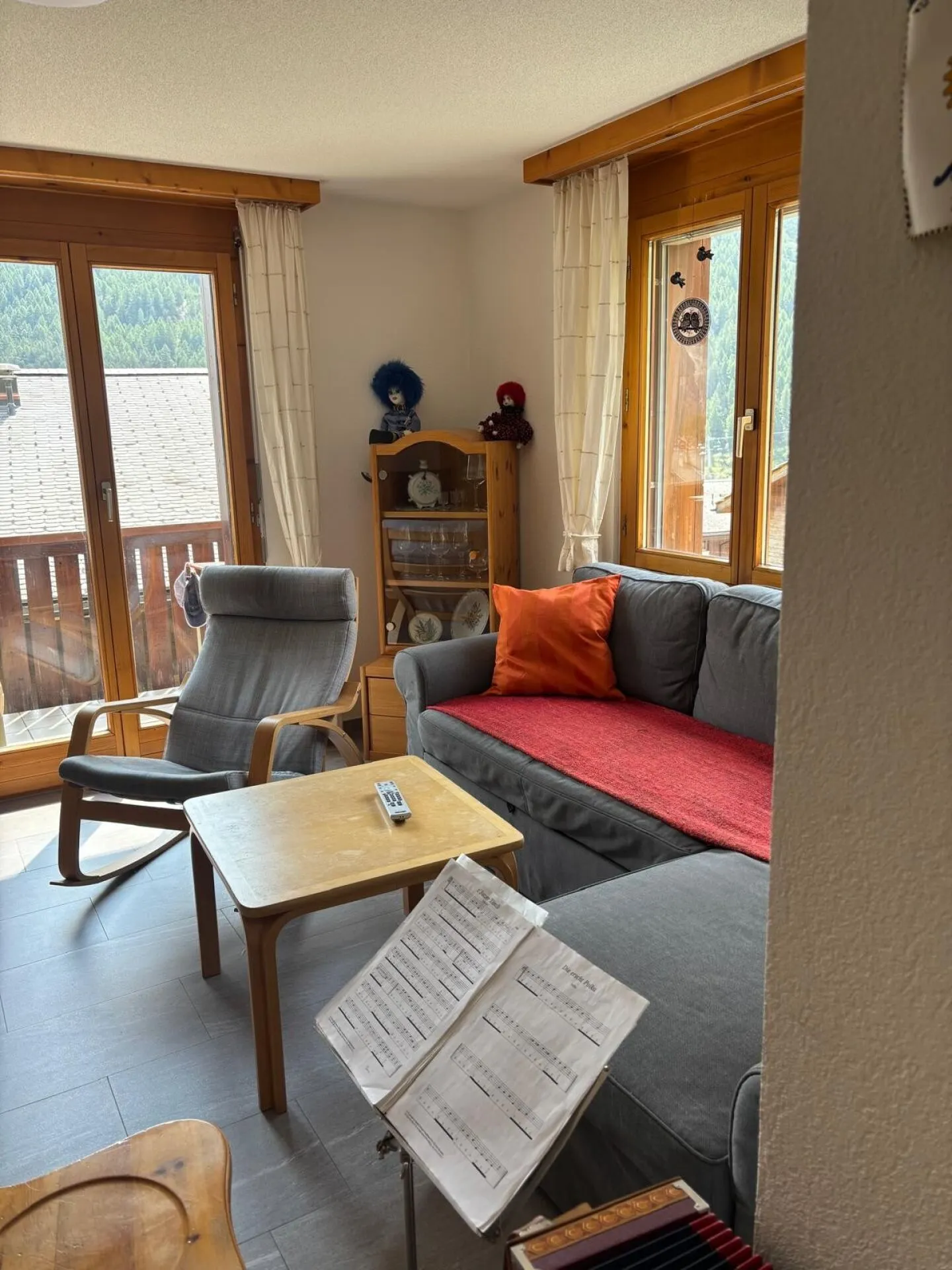 Foreste 3.5 Room Apartment with Breathtaking View. Seasonal Rental from 15.11.26 to 15.04.27 for Families with Children. - Photo 6 of 8