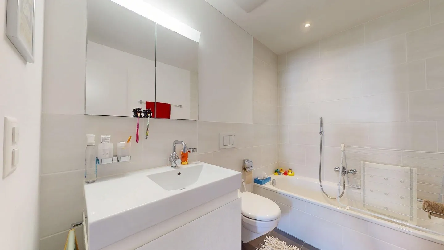 Modern 3.5-room apartment in a sunny location - Photo 8 of 10