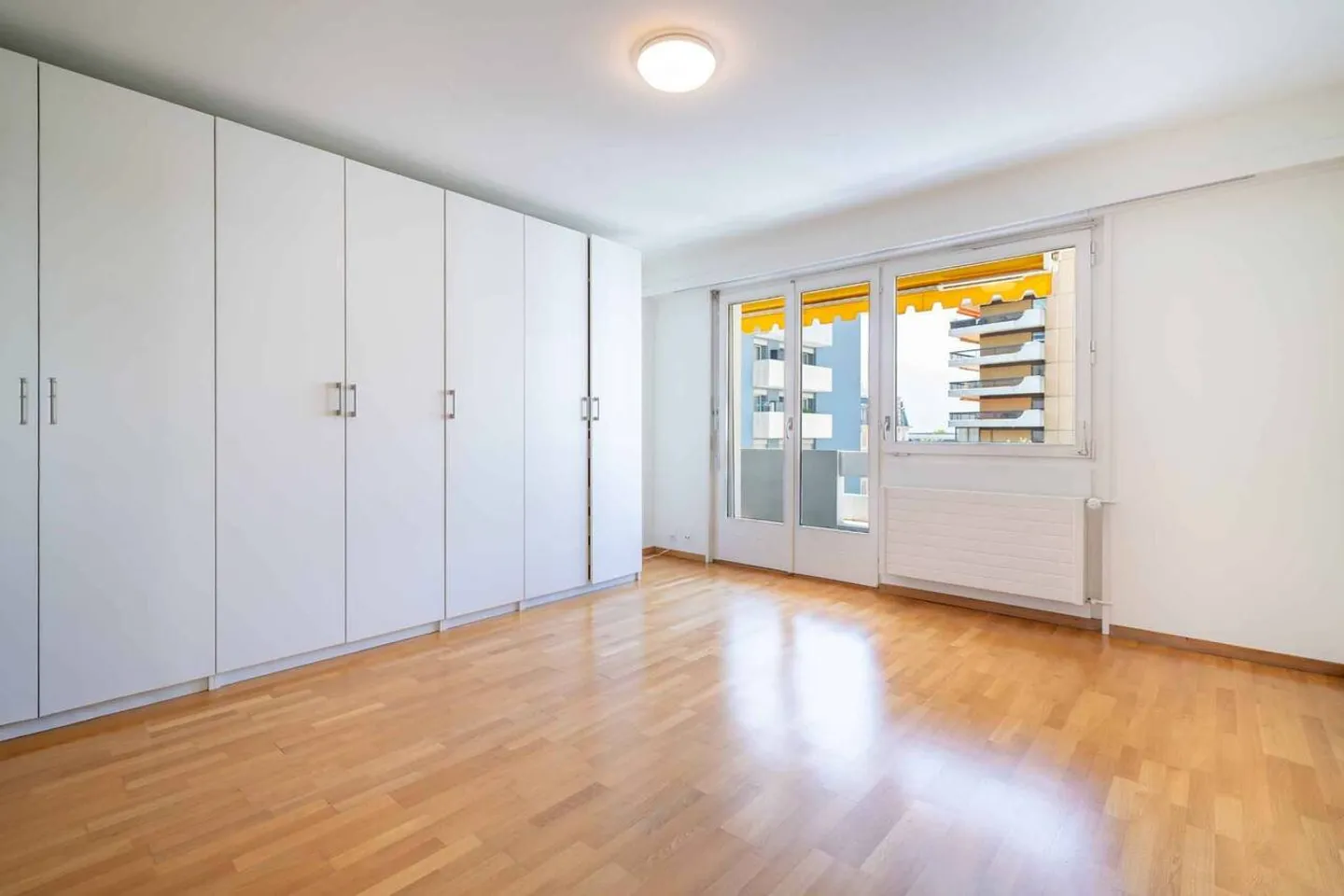 Am Ufer des Sees - Wunderschöne 5,5-Zimmer-Wohnung in ruhiger Lage mit 2 großen Balkonen - Foto 7 von 13