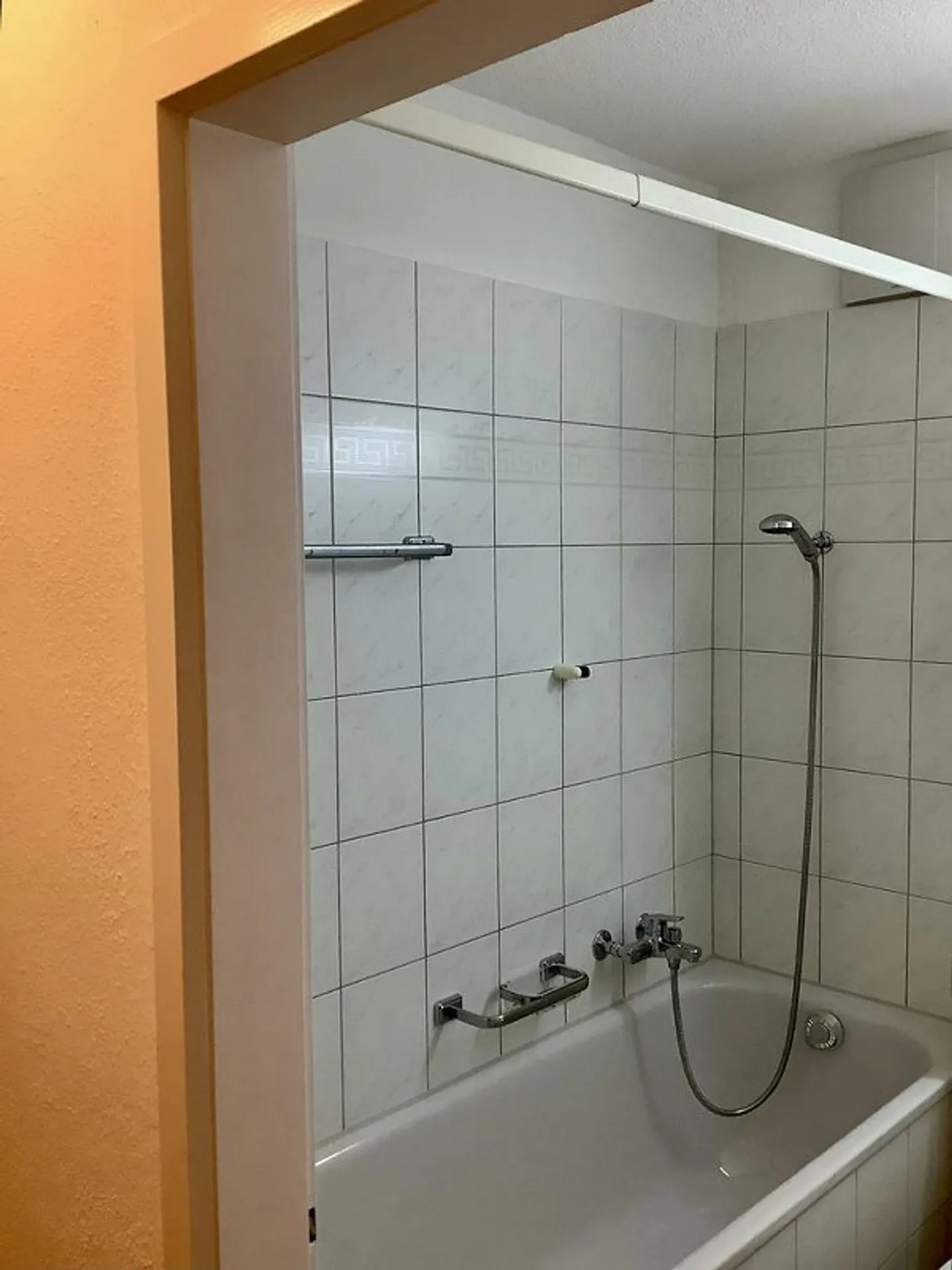 Besichtigung: Montag, 19. Januar 2026 von 17.00 - 18.00 Uhr - Foto 4 von 5