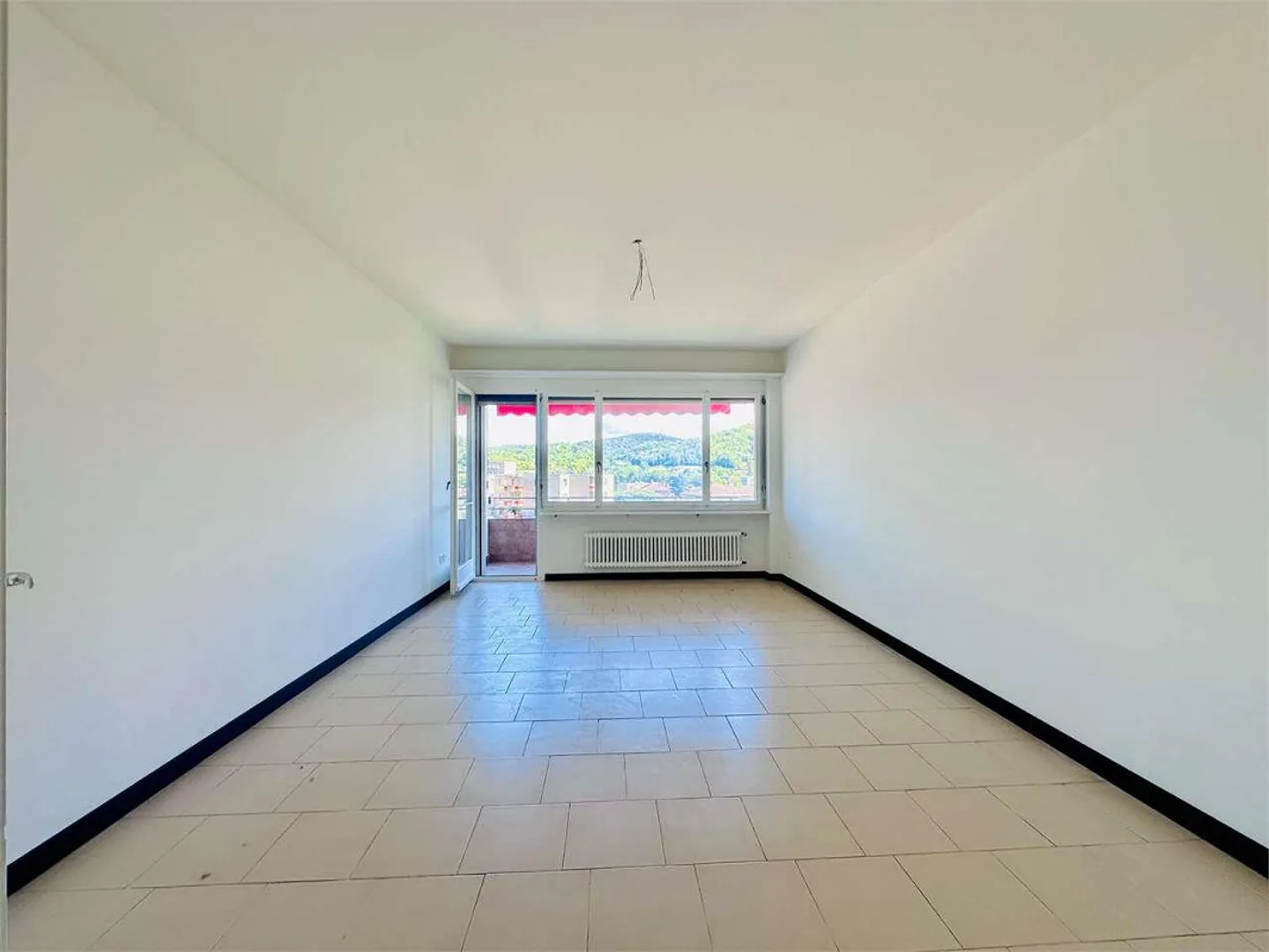 Renovated 3.5-Room Apartment - Photo 4 of 13