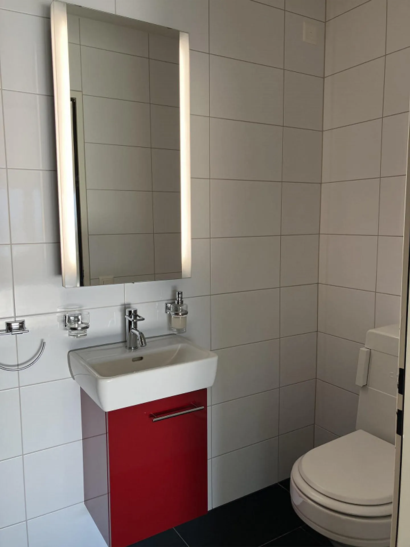 Sonnige 3.5-Zimmer-Terrassenwohnung mit See- und Bergsicht - Foto 10 von 18