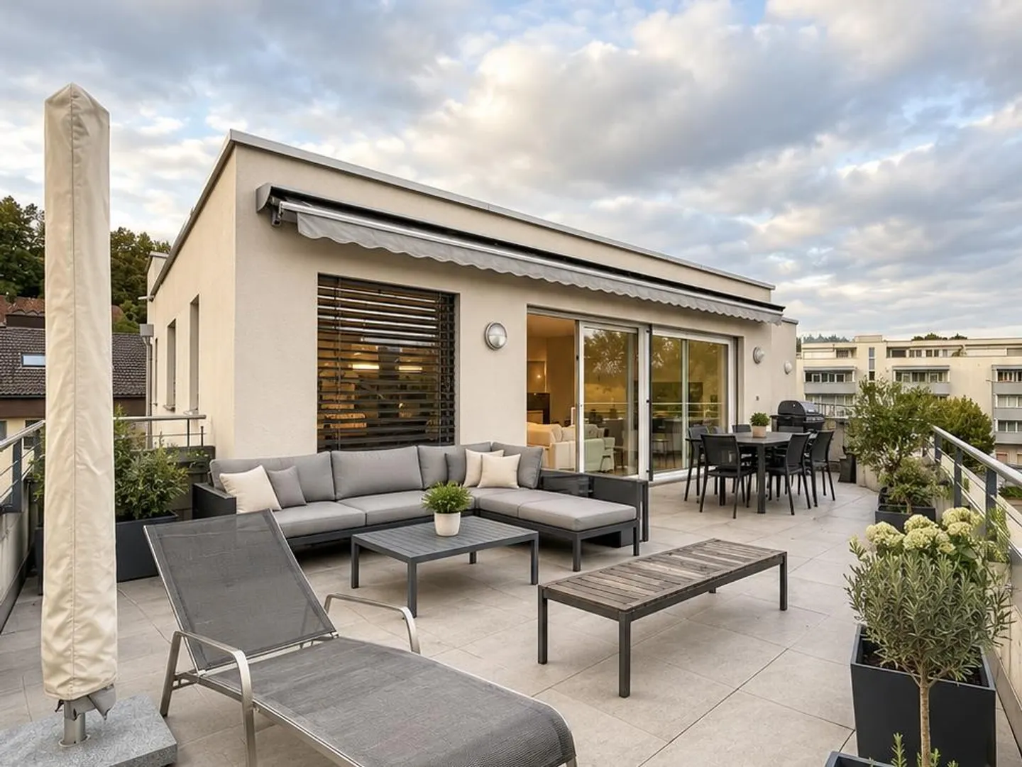 Appartement en attique de 5,5 pièces - Photo 1 sur 8