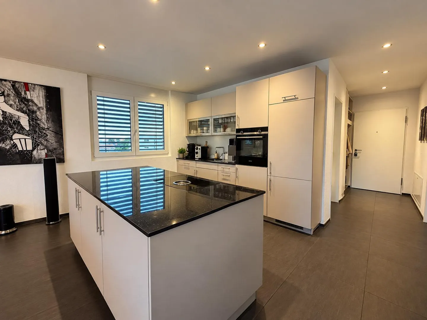 Appartement en attique de 5,5 pièces - Photo 3 sur 8