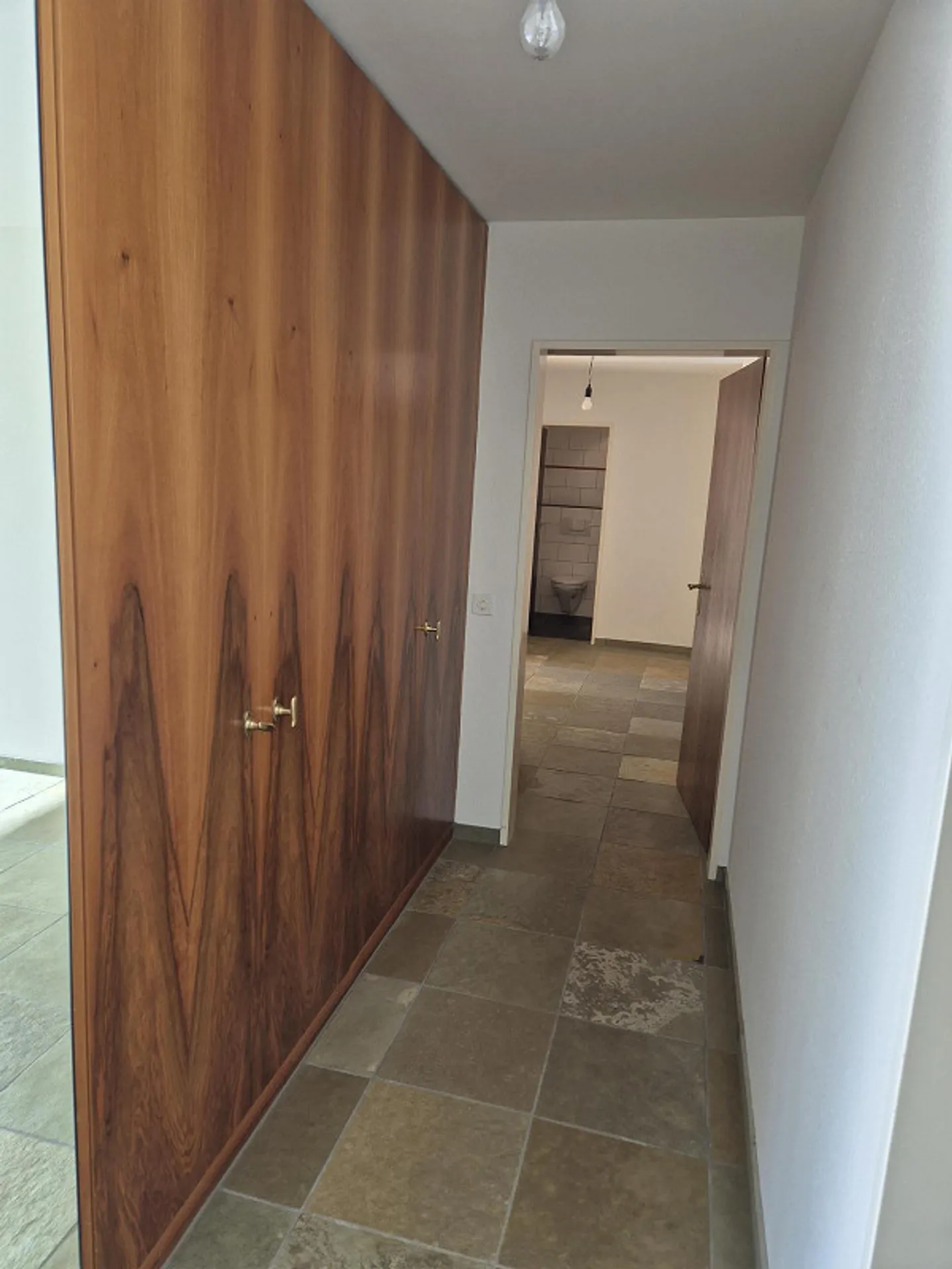 Sonnige 3.5-Zimmer-Terrassenwohnung mit See- und Bergsicht - Foto 13 von 18