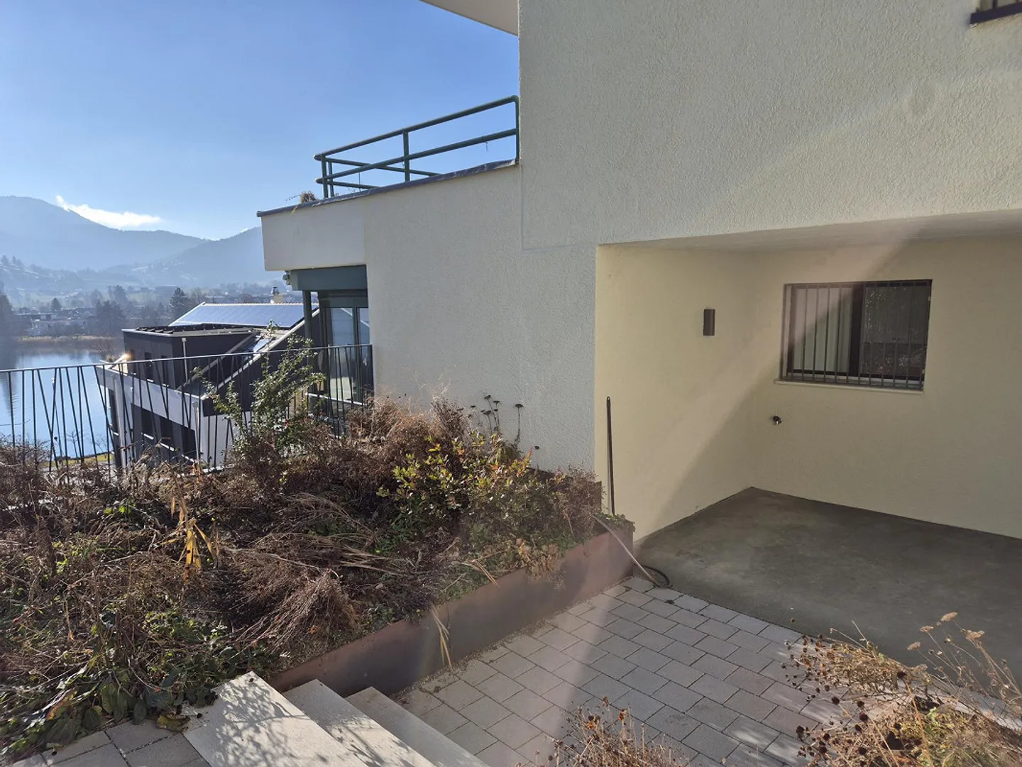 Sonnige 3.5-Zimmer-Terrassenwohnung mit See- und Bergsicht - Foto 16 von 18