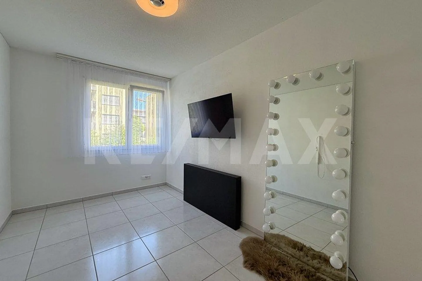 Tanto spazio per tutta la famiglia - moderno appartamento di 5½ stanze in una posizione tranquilla - Foto 5 di 13