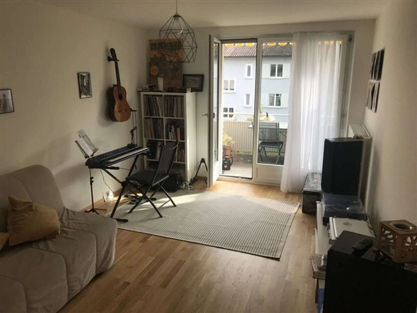 APPARTEMENT DE 3½ PIÈCES À ZURICH - QUARTIER 2 WOLLISHOFEN, MEUBLÉ, TEMPORAIRE - Photo 1 sur 5