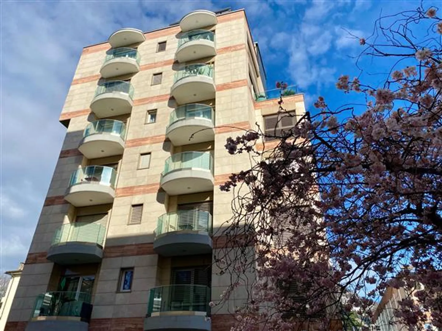 Lugano: Eingerichtete 2.5-Zimmer-Wohnung - Foto 1 von 12