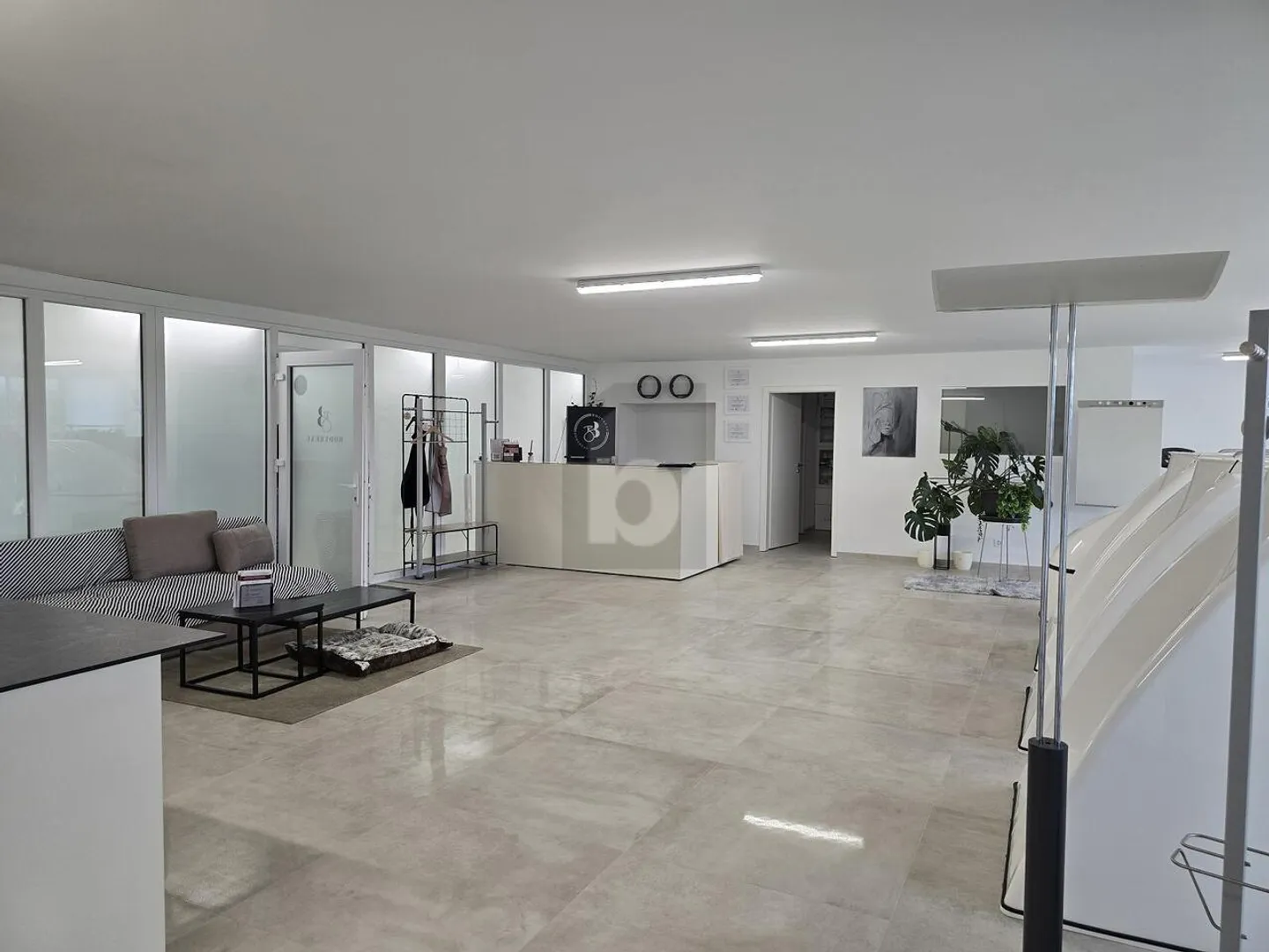 Spazio ufficio in affitto - Foto 4 di 5