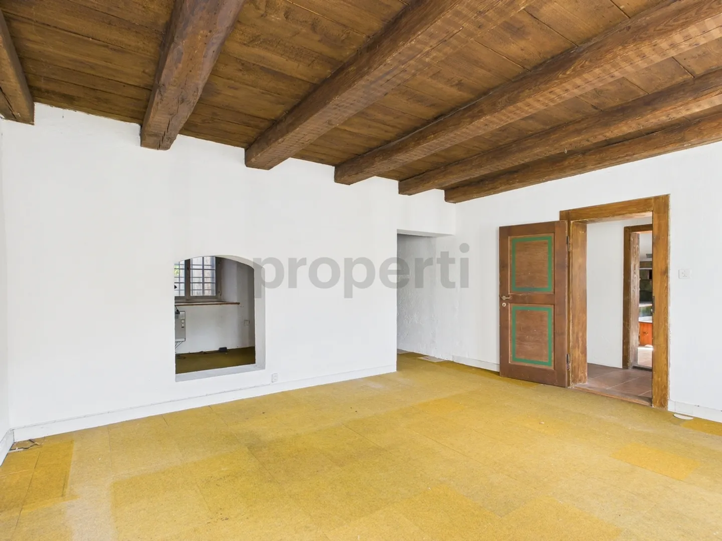 Ampia casa unifamiliare con potenziale ad Arisdorf - Foto 8 di 13