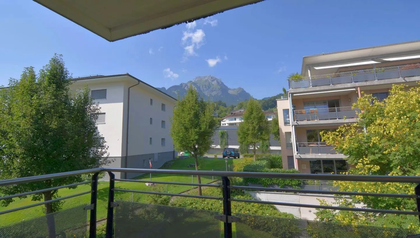 TOP LOCATION at TOP PRICE – INCLUDING LAKE AND DISTANT VIEW ***** - Photo 10 of 19