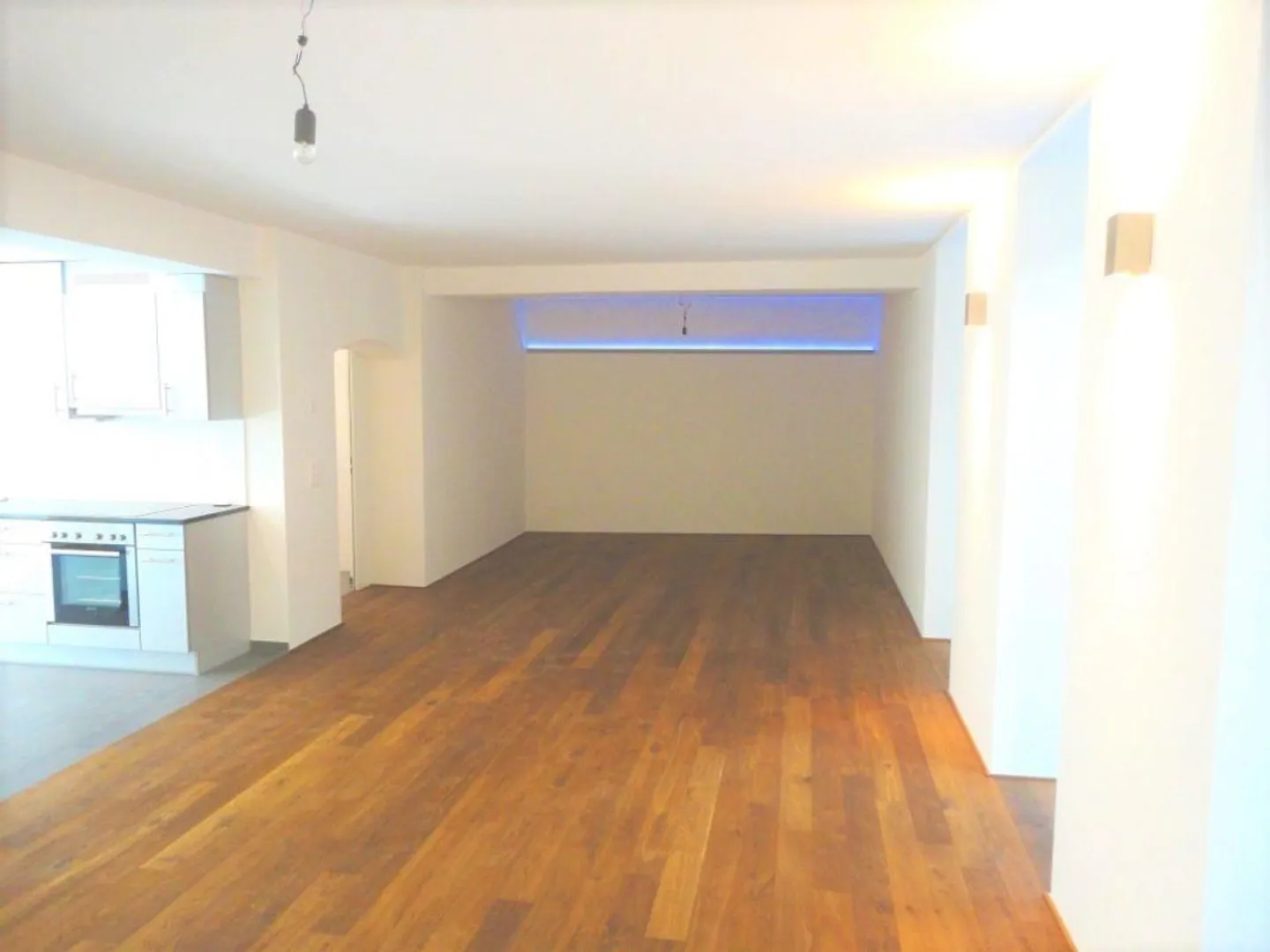 Beautiful loft for rent - Photo 4 of 9