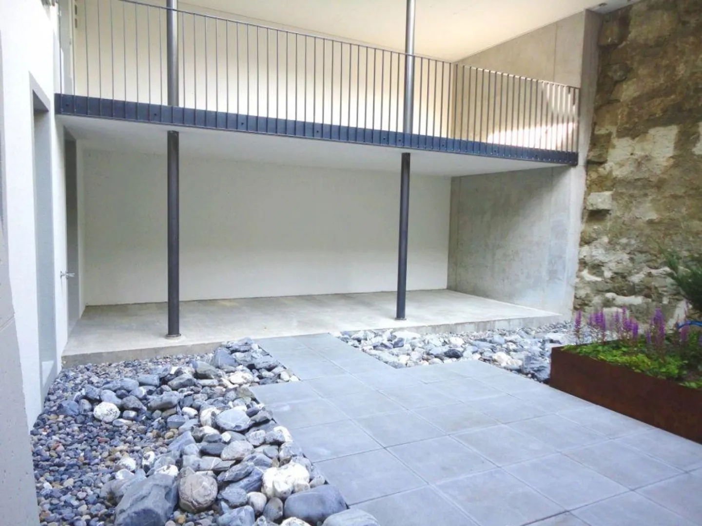 Beautiful loft for rent - Photo 8 of 9