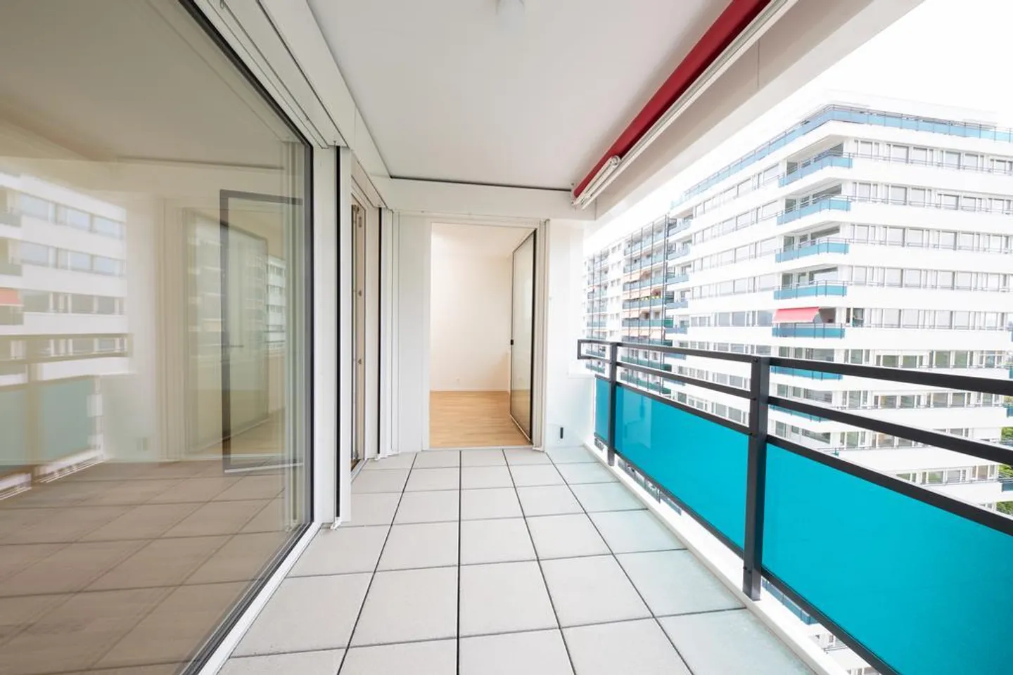 Modernes 3.5 Zimmer Apartment - Foto 7 von 8