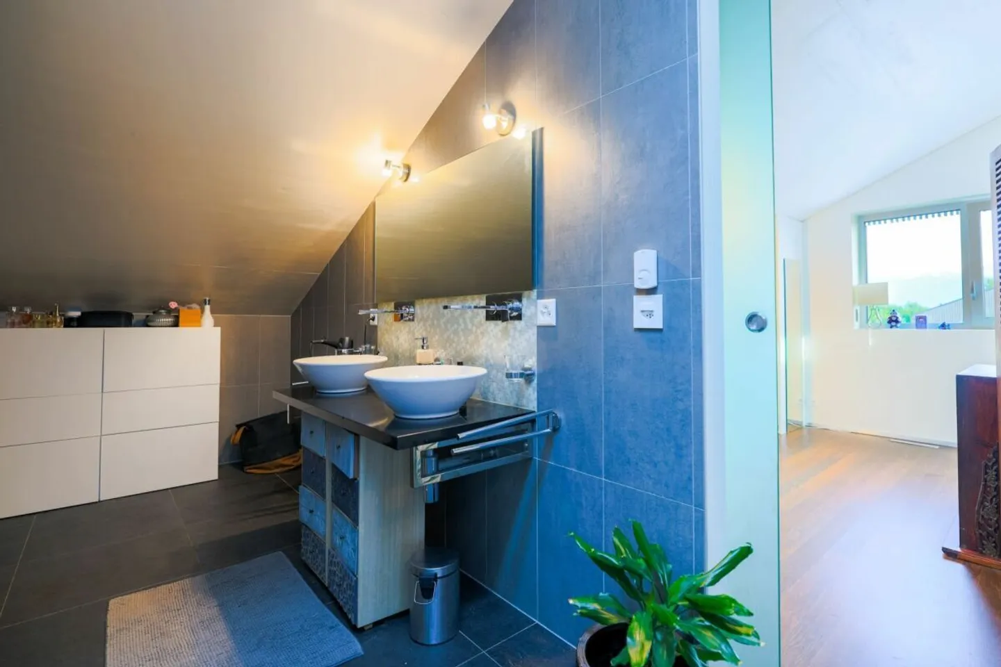 Casa a schiera di 6,5 locali con giardino e vista lago - Foto 9 di 11