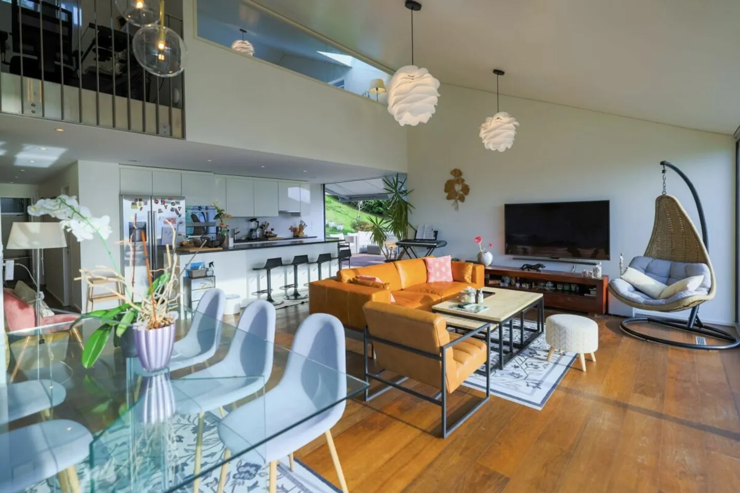 Casa a schiera di 6,5 locali con giardino e vista lago - Foto 3 di 11