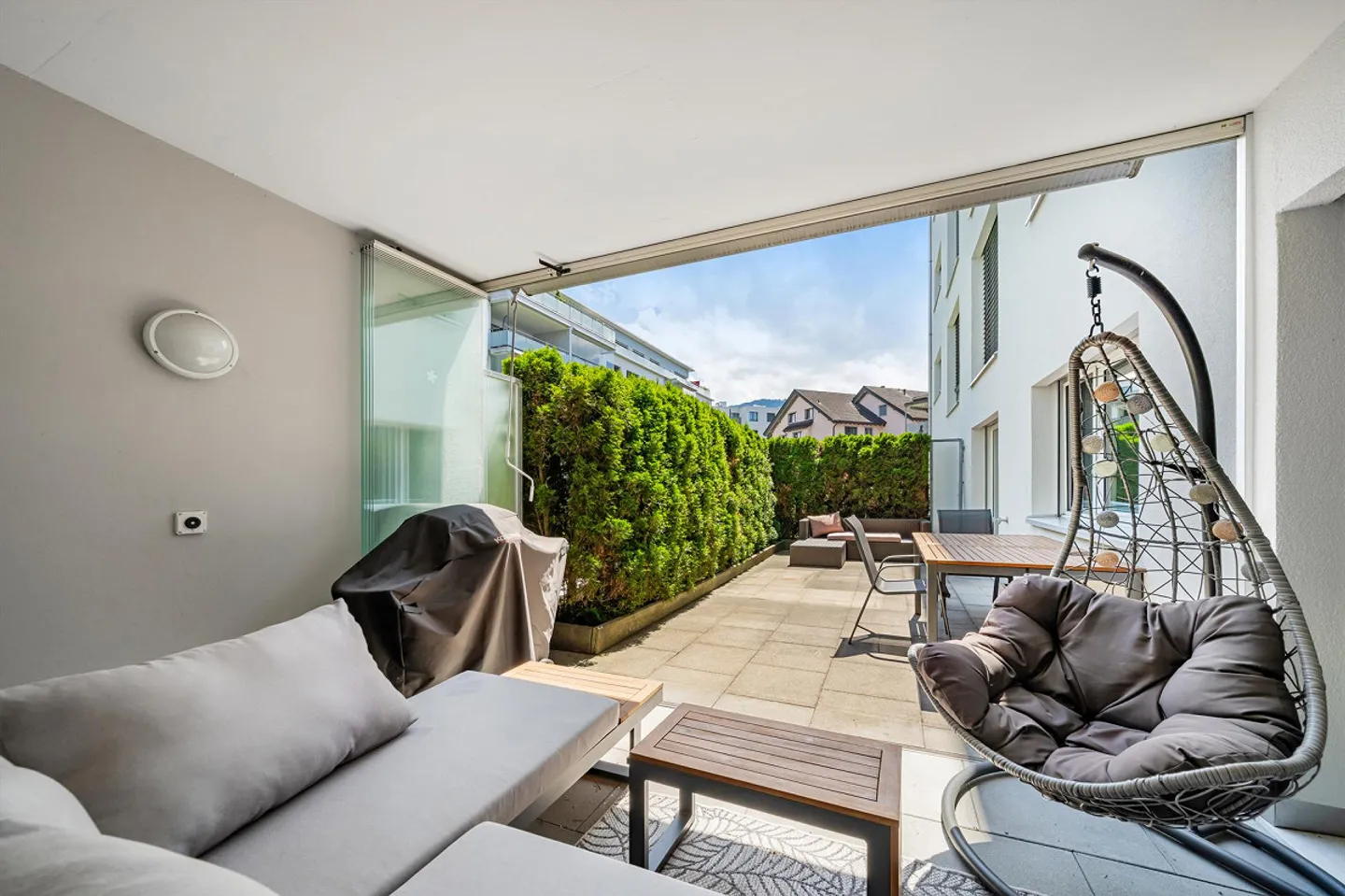 Appartamento al piano terra di 3 1/2 locali a Lachen - Foto 1 di 13