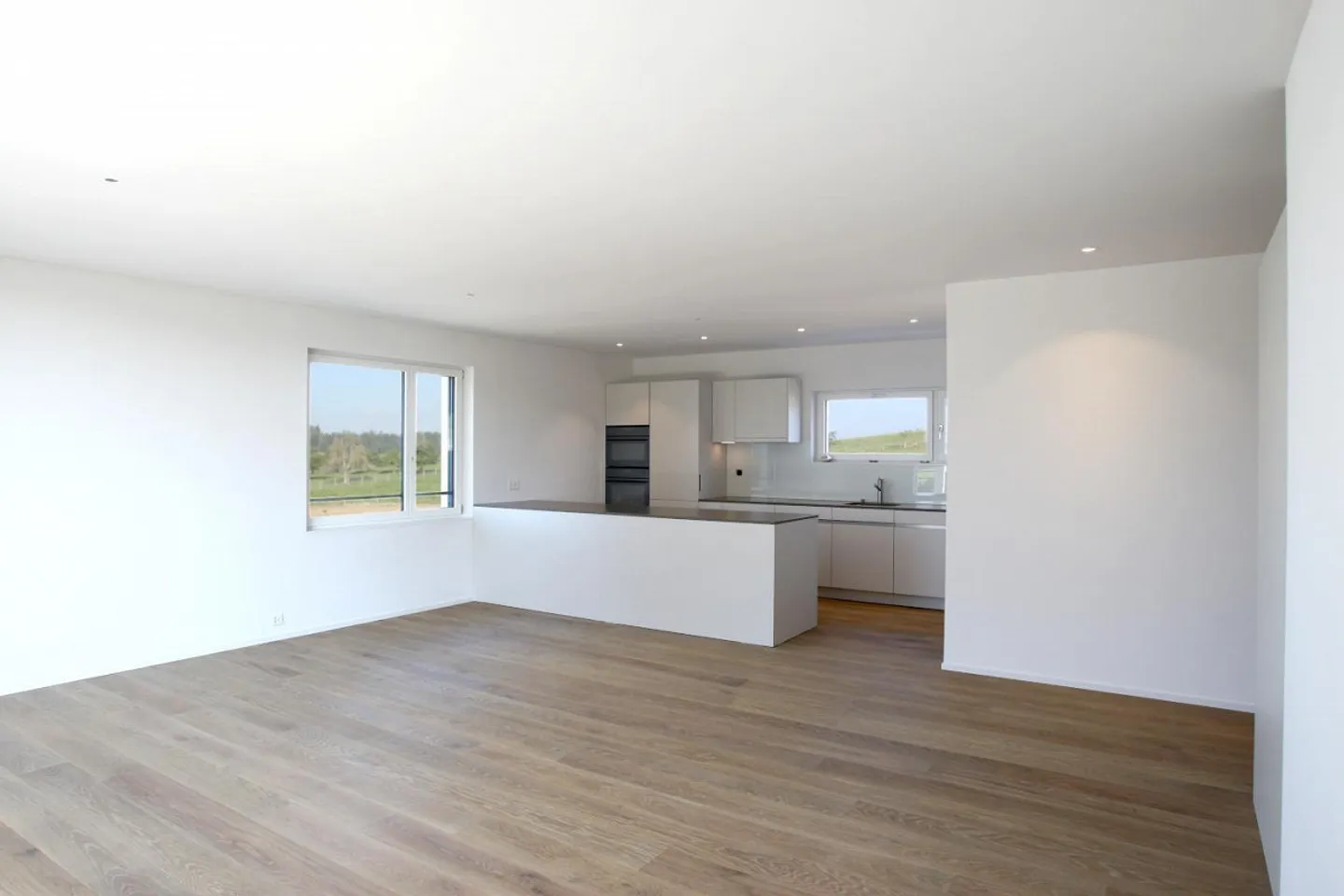 Moderne 3.5 Zimmer-Wohnung - Foto 3 von 7