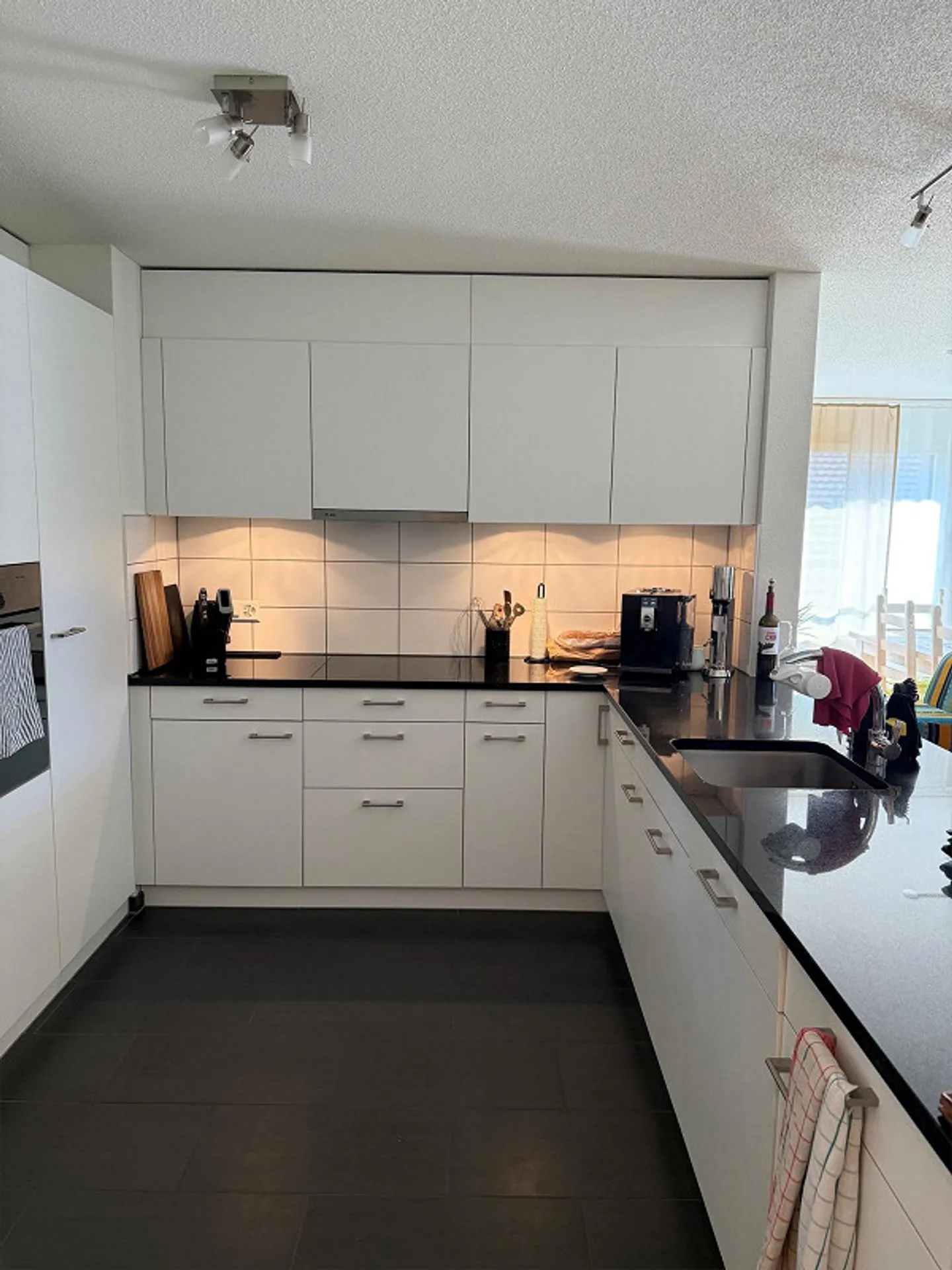 Condominio di 4 1/2 stanze in una posizione tranquilla e centrale - Foto 11 di 12