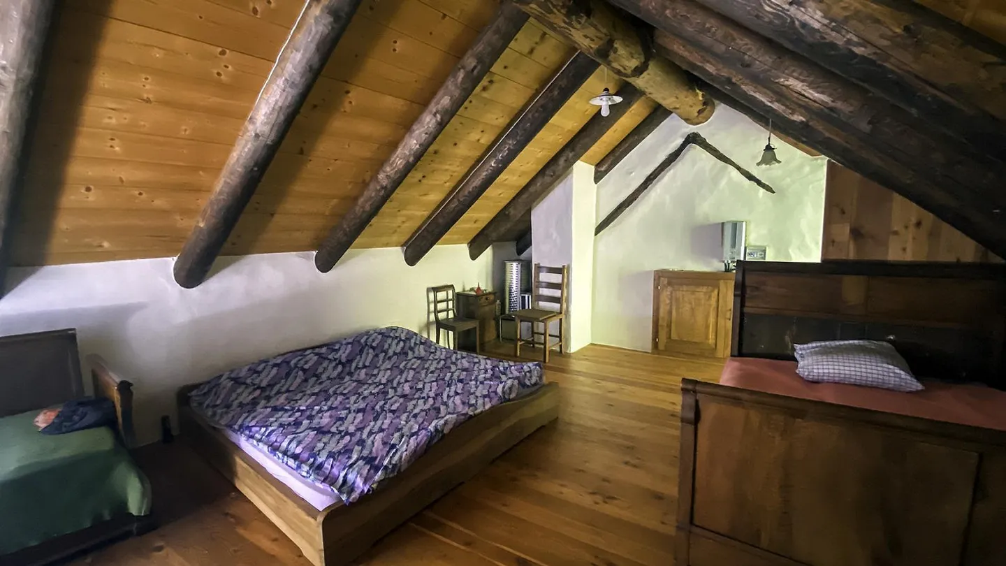 Rustico in Pietra in un Paesaggio Montano Idilliaco - Foto 11 di 29