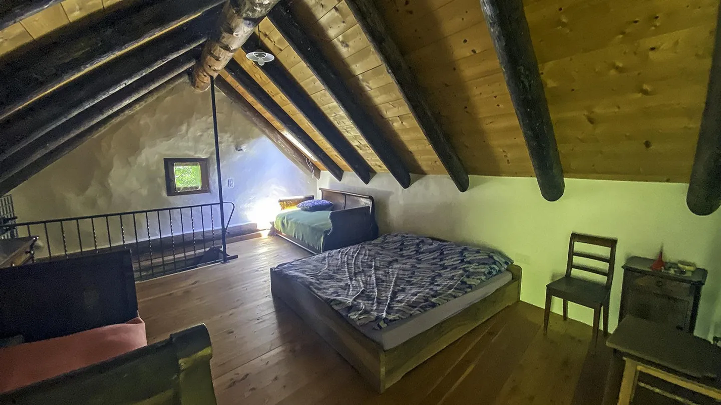 Rustico in Pietra in un Paesaggio Montano Idilliaco - Foto 12 di 29