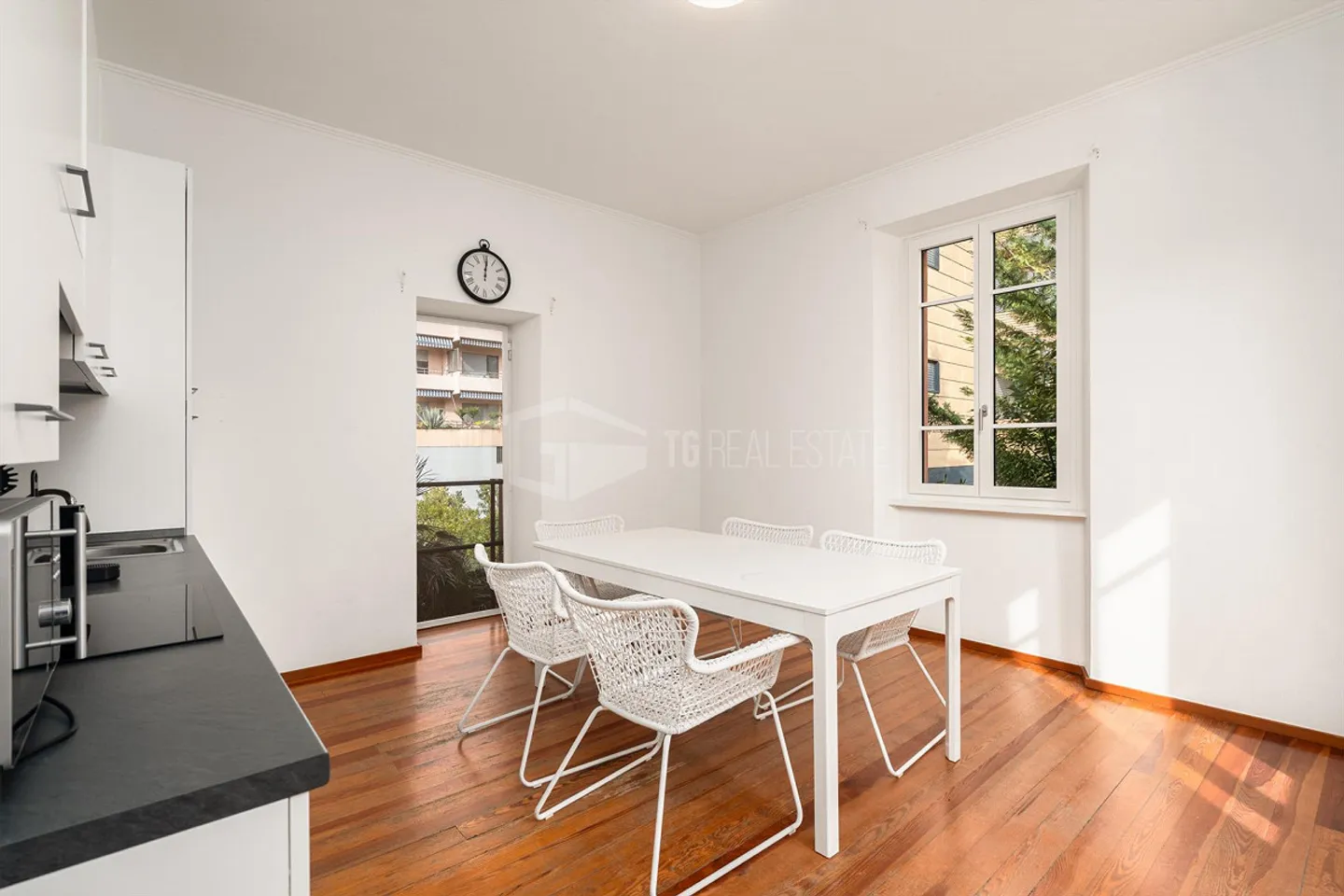 DUPLEX DE 4,5 PIÈCES COMPLÈTEMENT MEUBLÉ - Photo 5 sur 13
