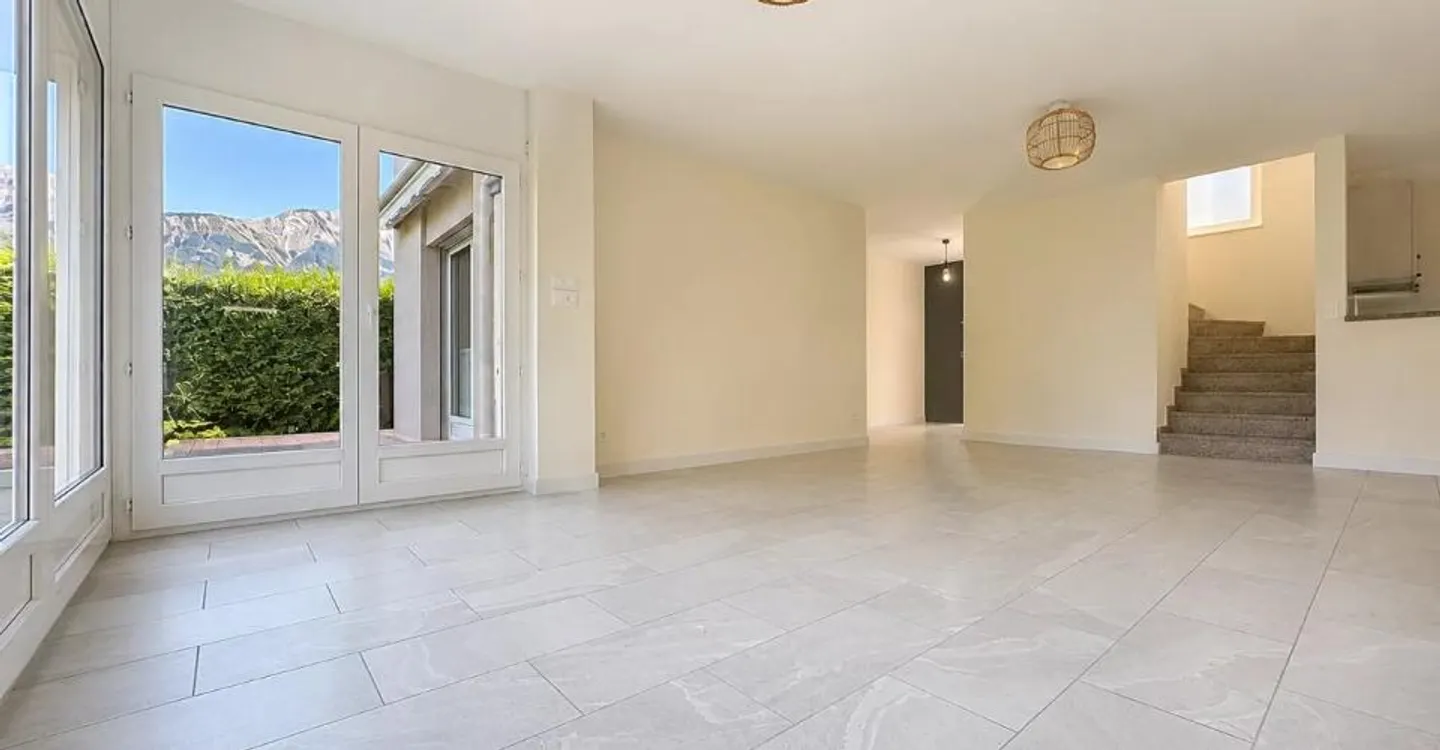 A louer superbe villa individuelle à Bramois - Photo 2 of 12