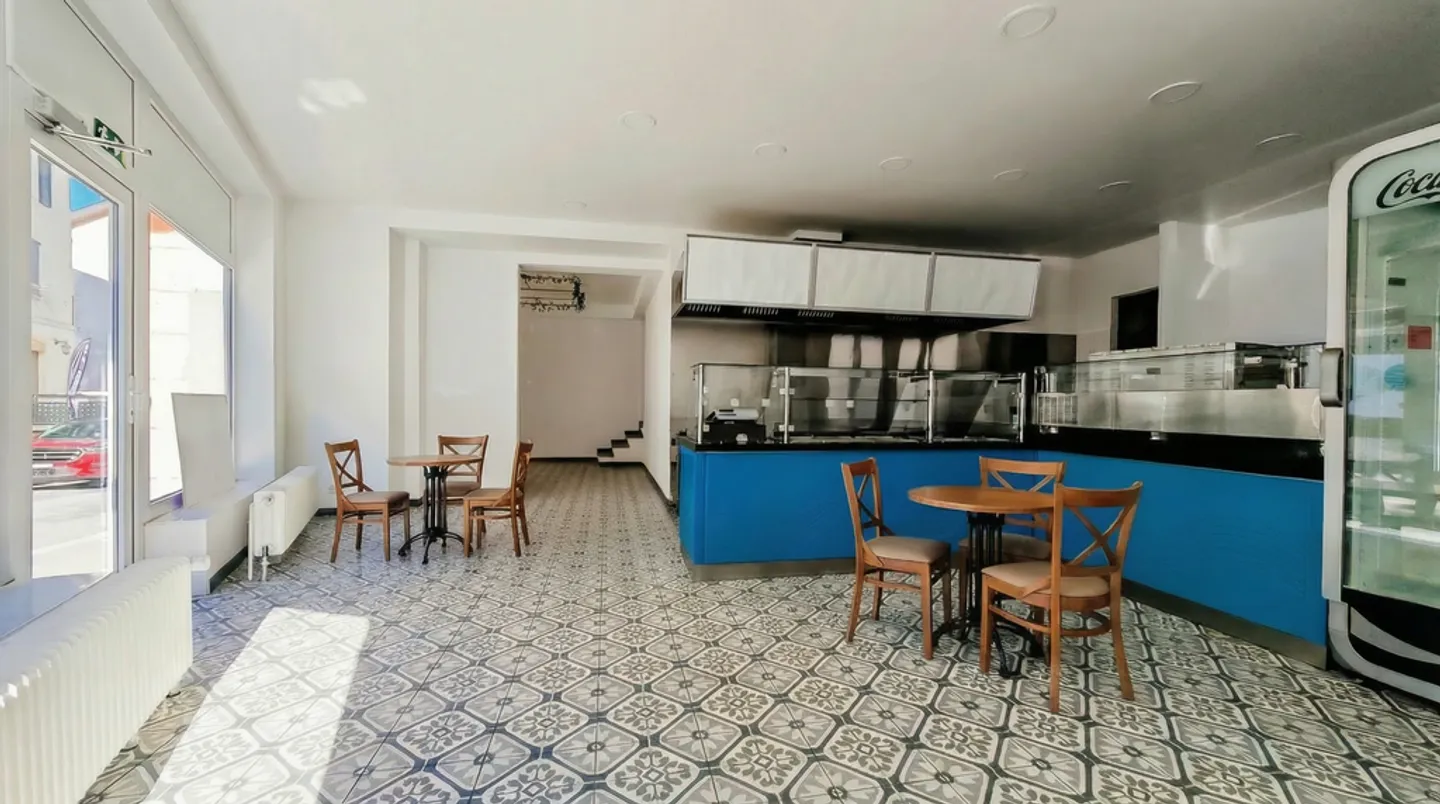 GESCHÄFTSRÄUME FÜR EIN RESTAURANT ODER SNACK/BAR - Foto 3 von 12