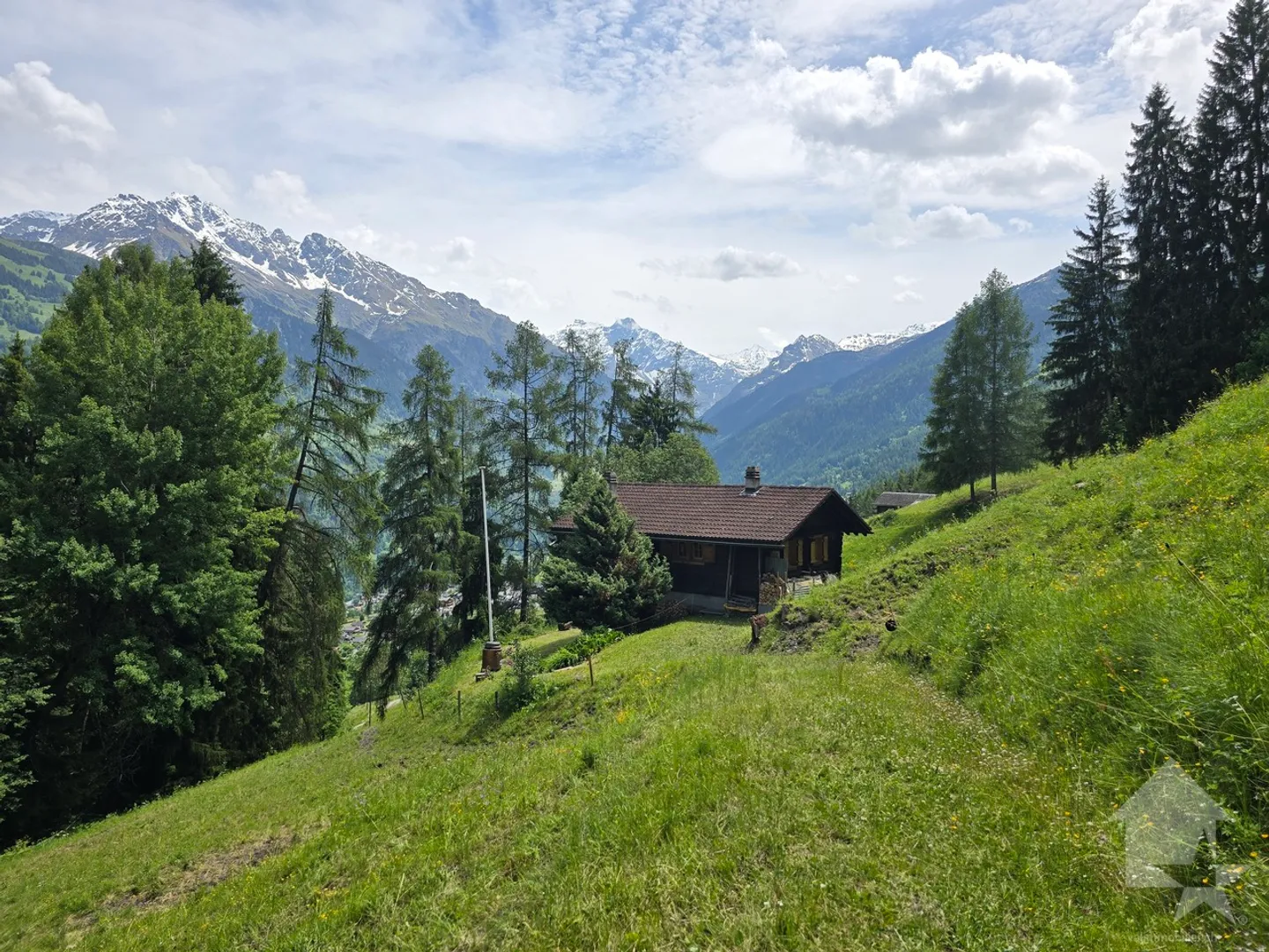 Authentic summer mayen in the Val de Bagnes, a rare alpine refuge - Photo 32 of 40