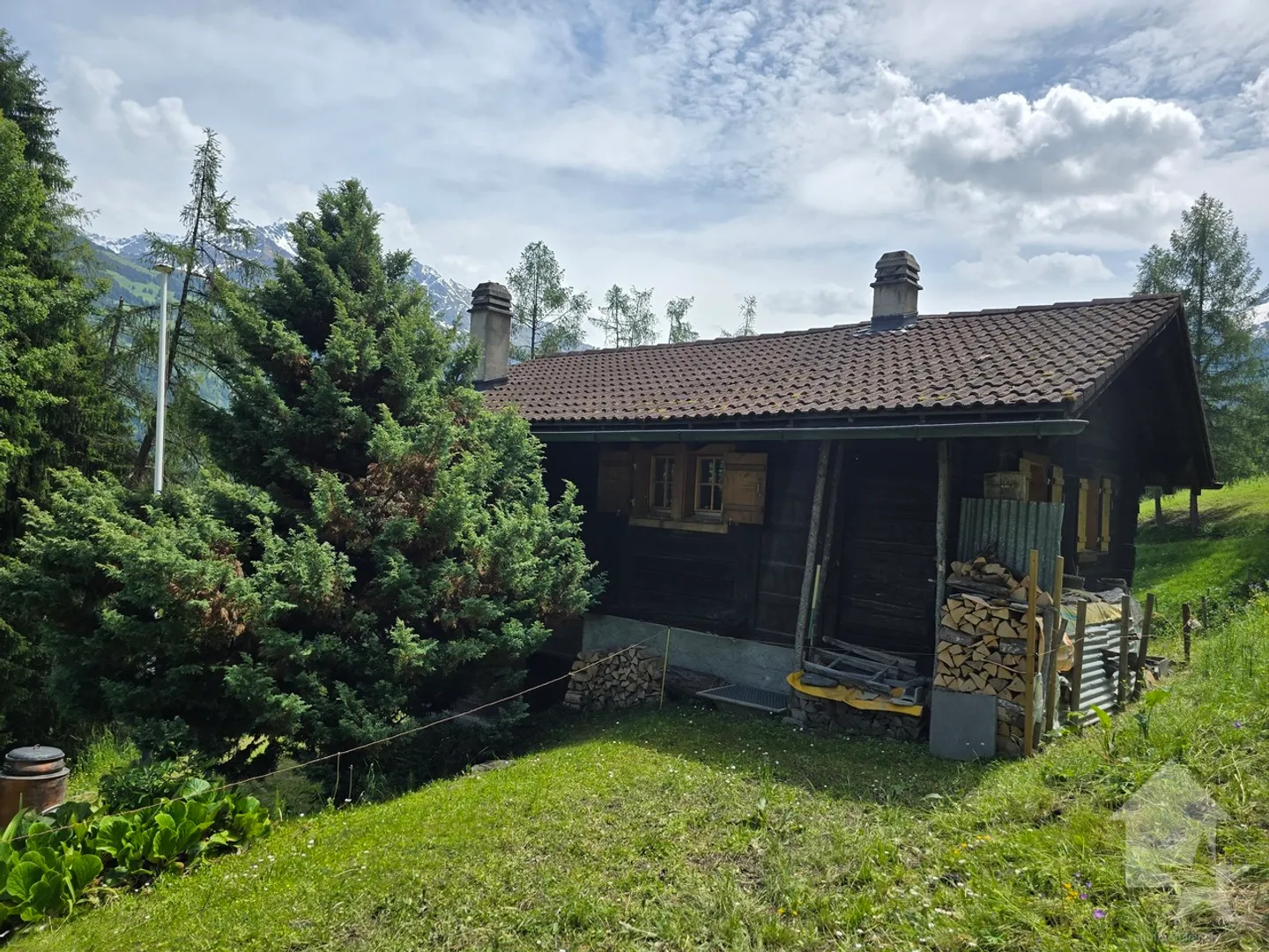 Authentic summer mayen in the Val de Bagnes, a rare alpine refuge - Photo 33 of 40