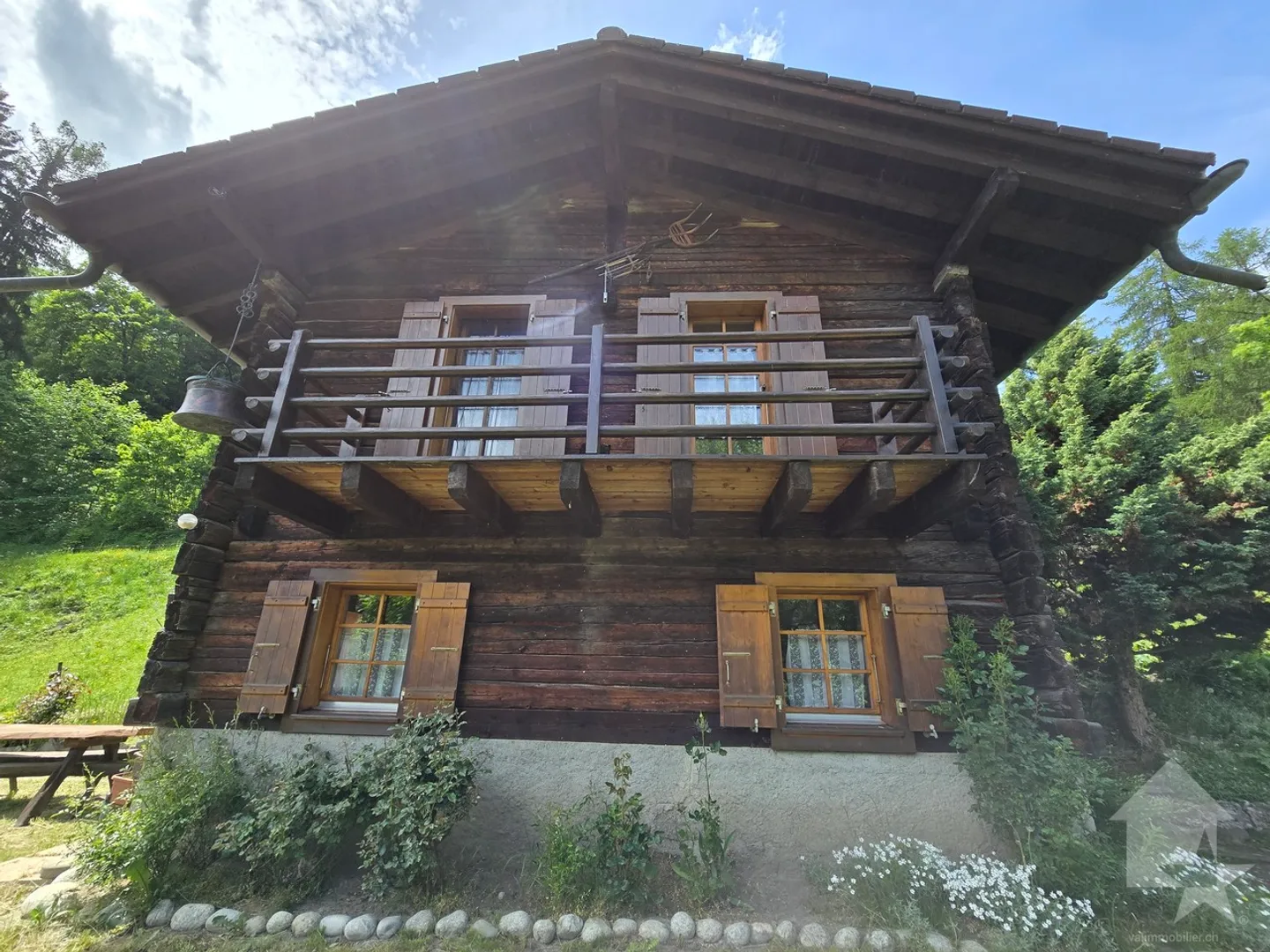 Authentic summer mayen in the Val de Bagnes, a rare alpine refuge - Photo 1 of 40