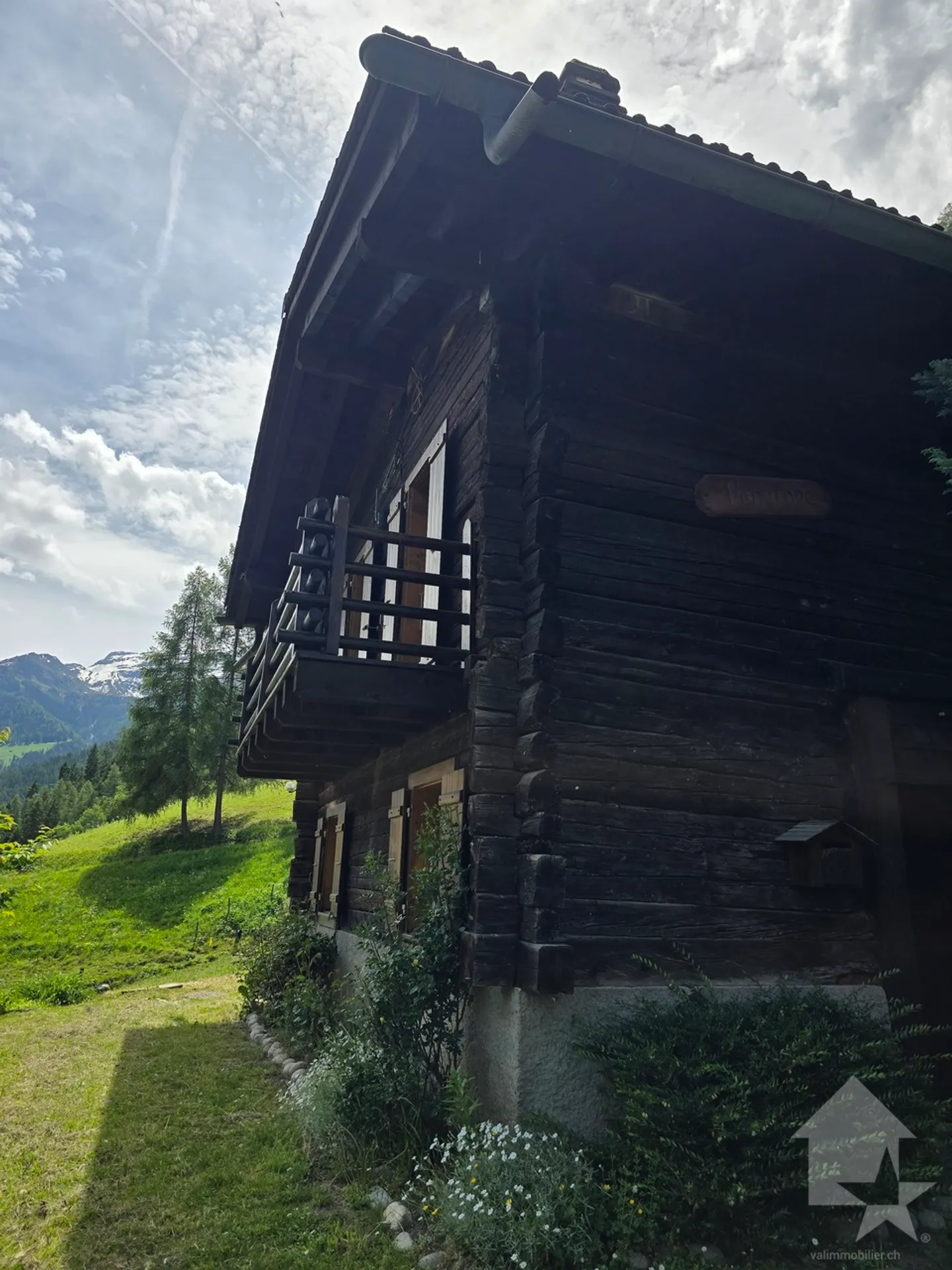 Authentic summer mayen in the Val de Bagnes, a rare alpine refuge - Photo 36 of 40