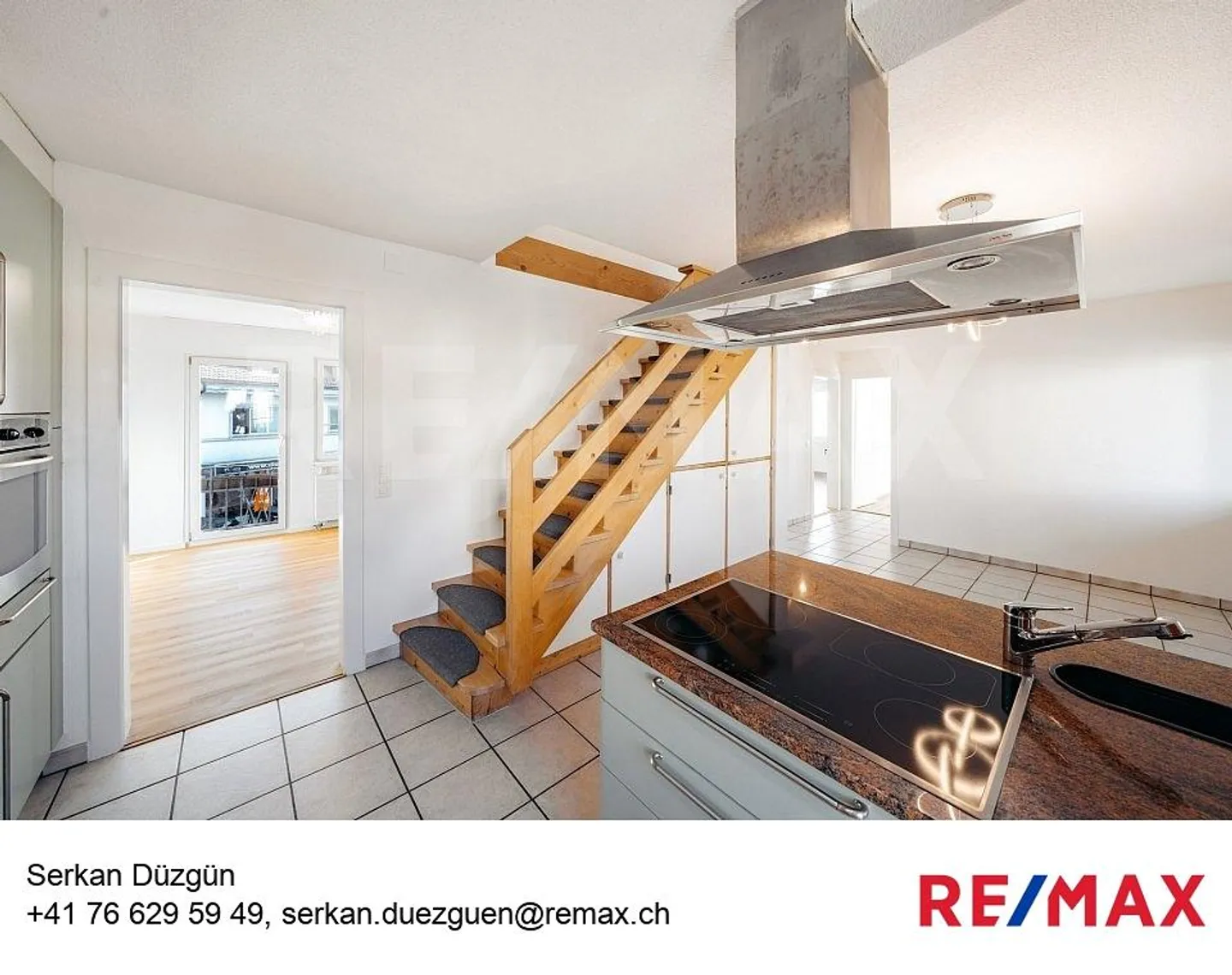 Maisonette spacieuse de 5,5 pièces avec caractère de maison individuelle dans un emplacement central - Photo 1 sur 13
