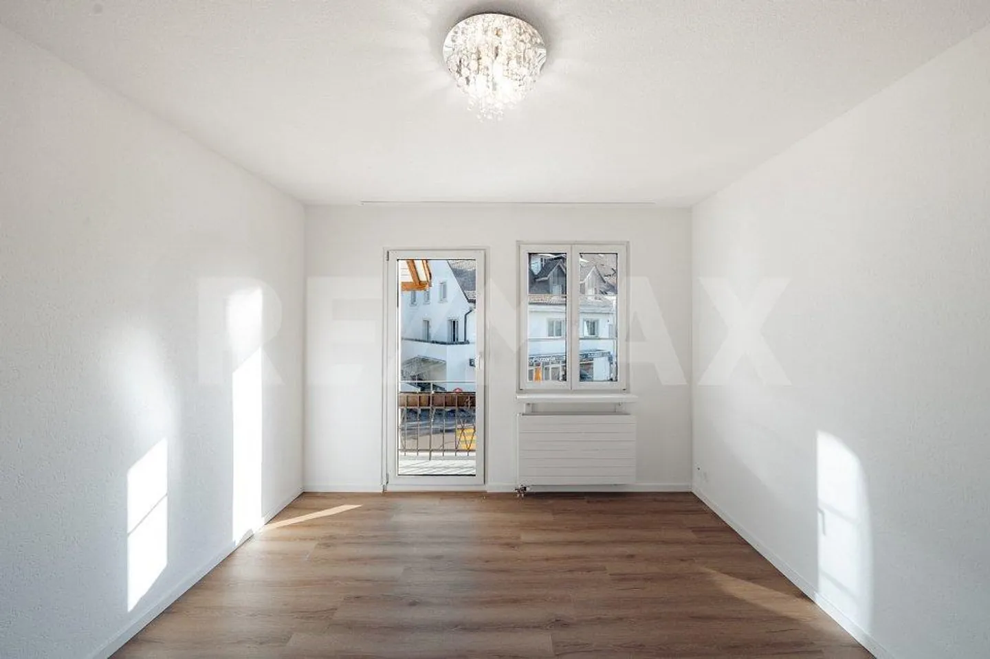 Maisonette spacieuse de 5,5 pièces avec caractère de maison individuelle dans un emplacement central - Photo 9 sur 13