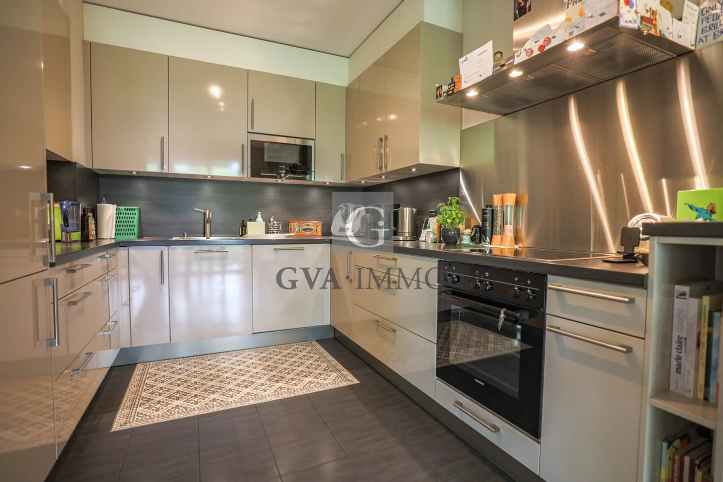 Magnificent 6-room apartment with terrace in La Gradelle neighborhood - Photo 7 of 13
