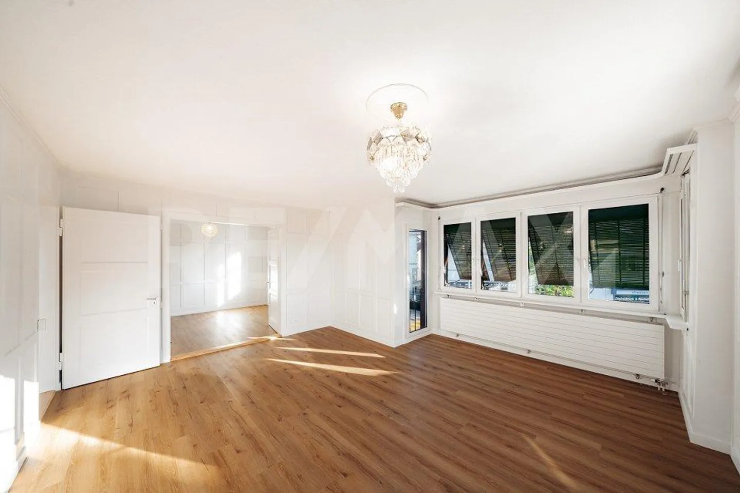 Maisonette spacieuse de 5,5 pièces avec caractère de maison individuelle dans un emplacement central - Photo 10 sur 13
