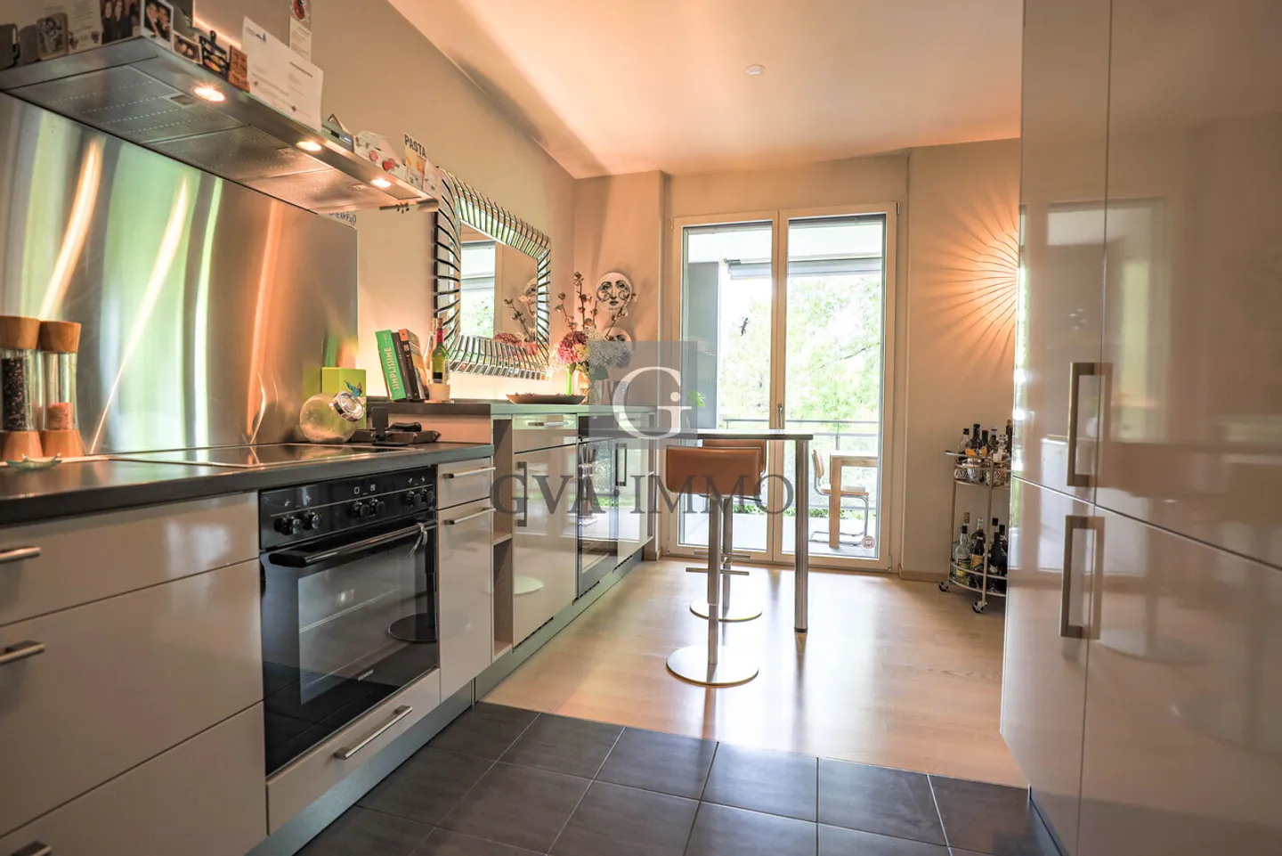 Magnificent 6-room apartment with terrace in La Gradelle neighborhood - Photo 8 of 13
