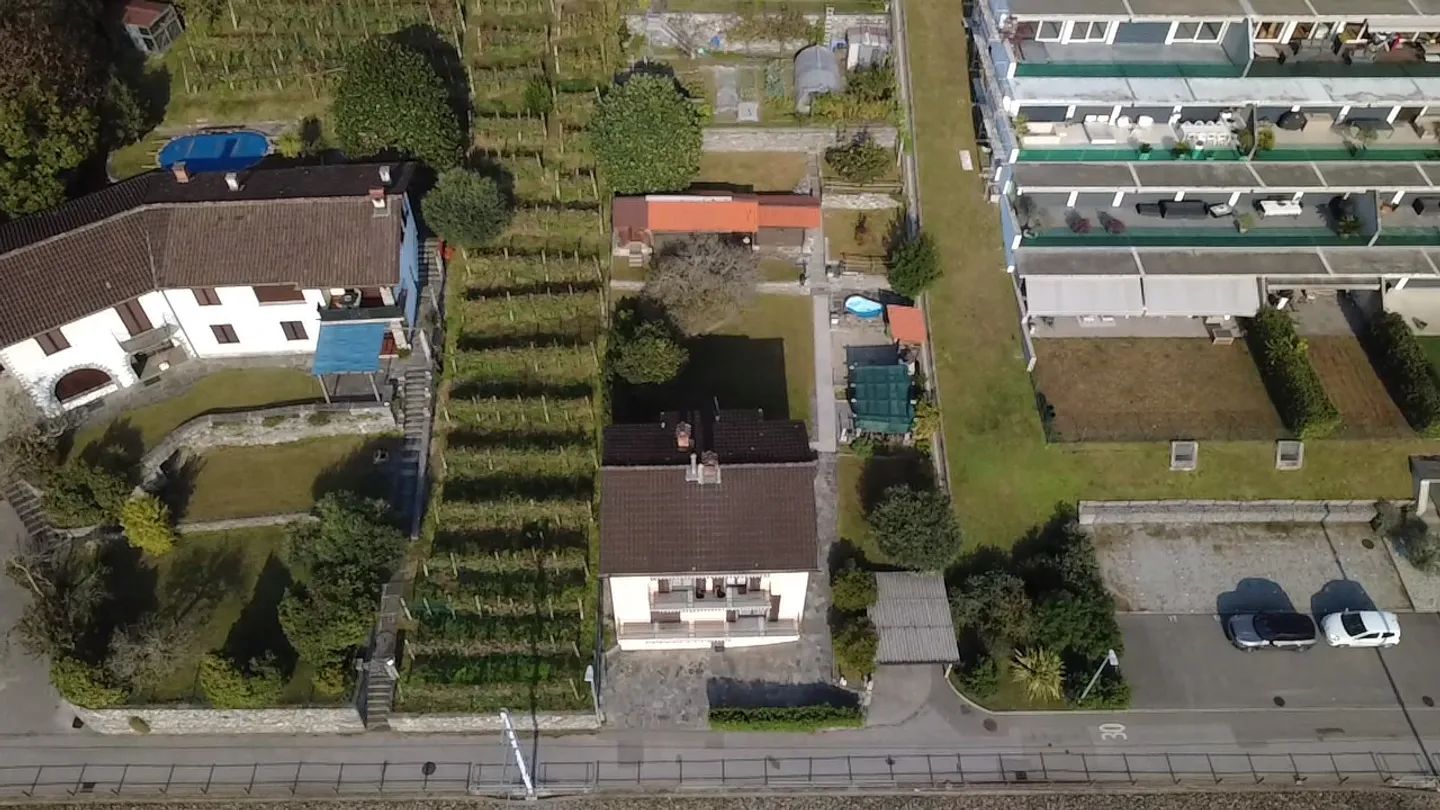 HAUS MIT ZWEI WOHNUNGEN - Foto 15 von 15