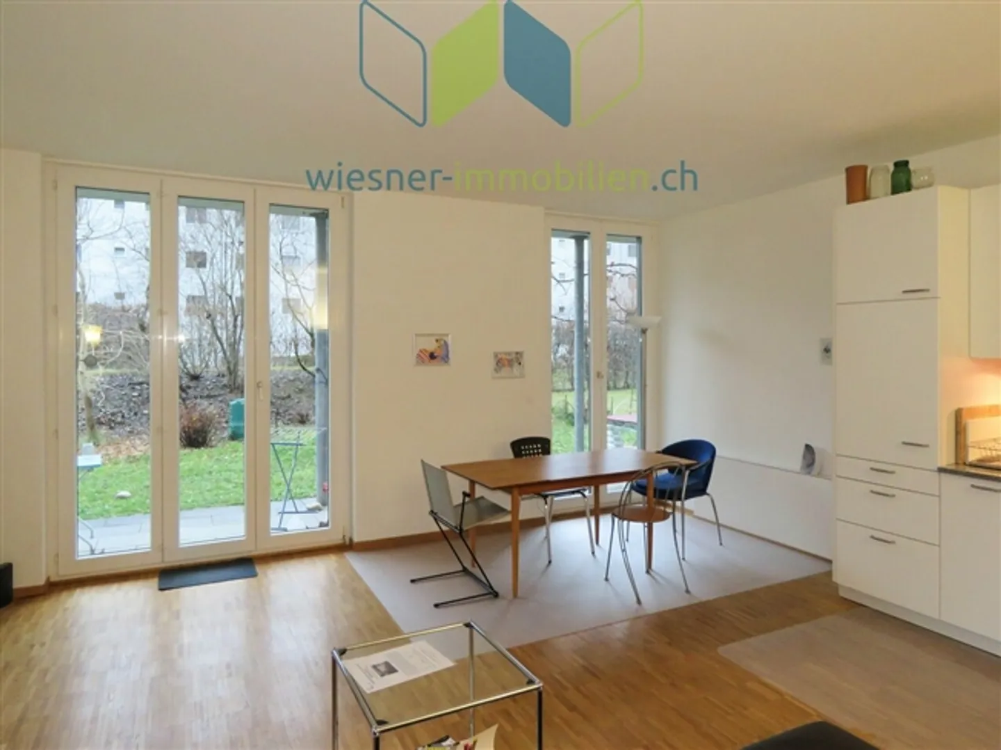 APPARTEMENT DE 3 CHAMBRES DANS UN EMPLACEMENT IDÉAL AU REZ-DE-CHAUSSÉE AVEC JARDIN - Photo 4 sur 7