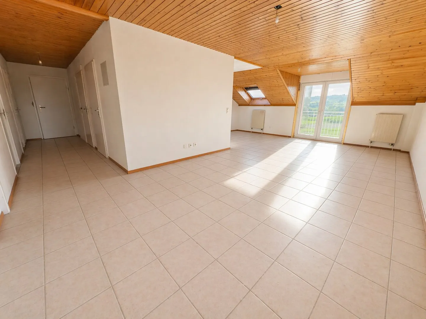 Wohnung kaufen - Foto 2 von 6