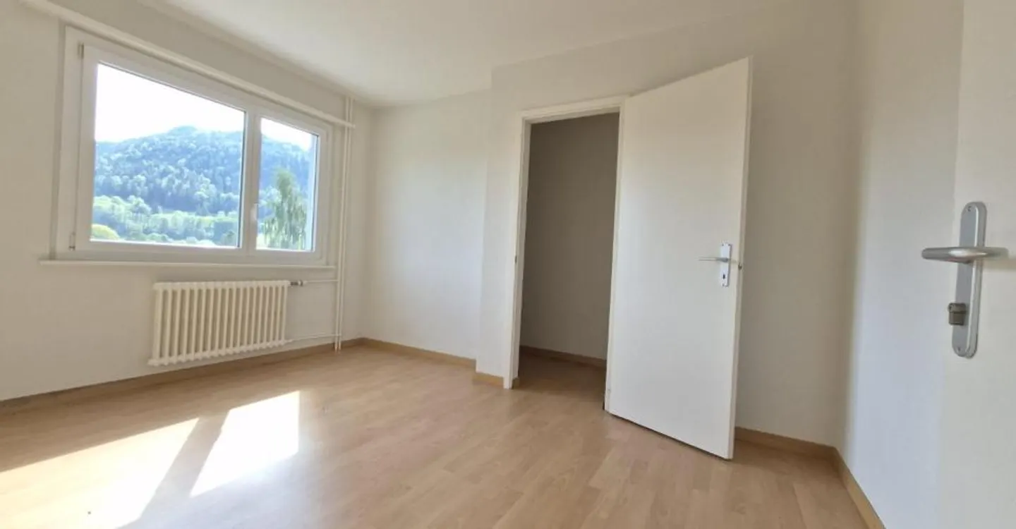Appartamento di 4.5 locali con balcone - Foto 2 di 4