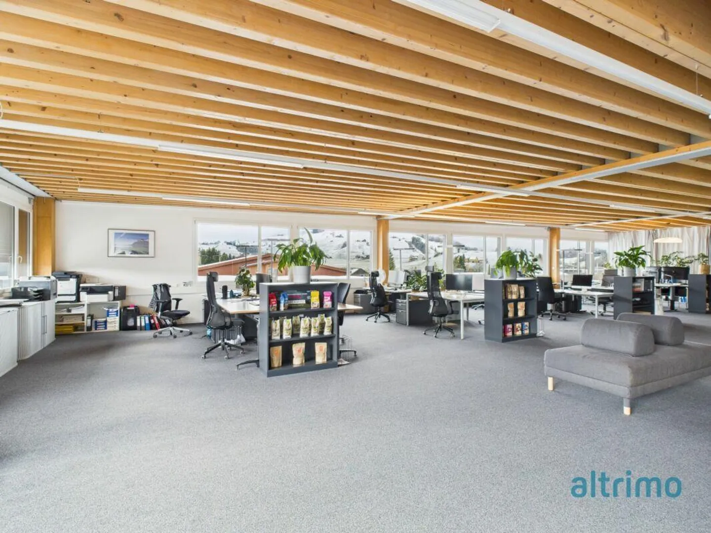 Office and commercial space in a prime location - Your new business location in App... - Photo 2 of 12