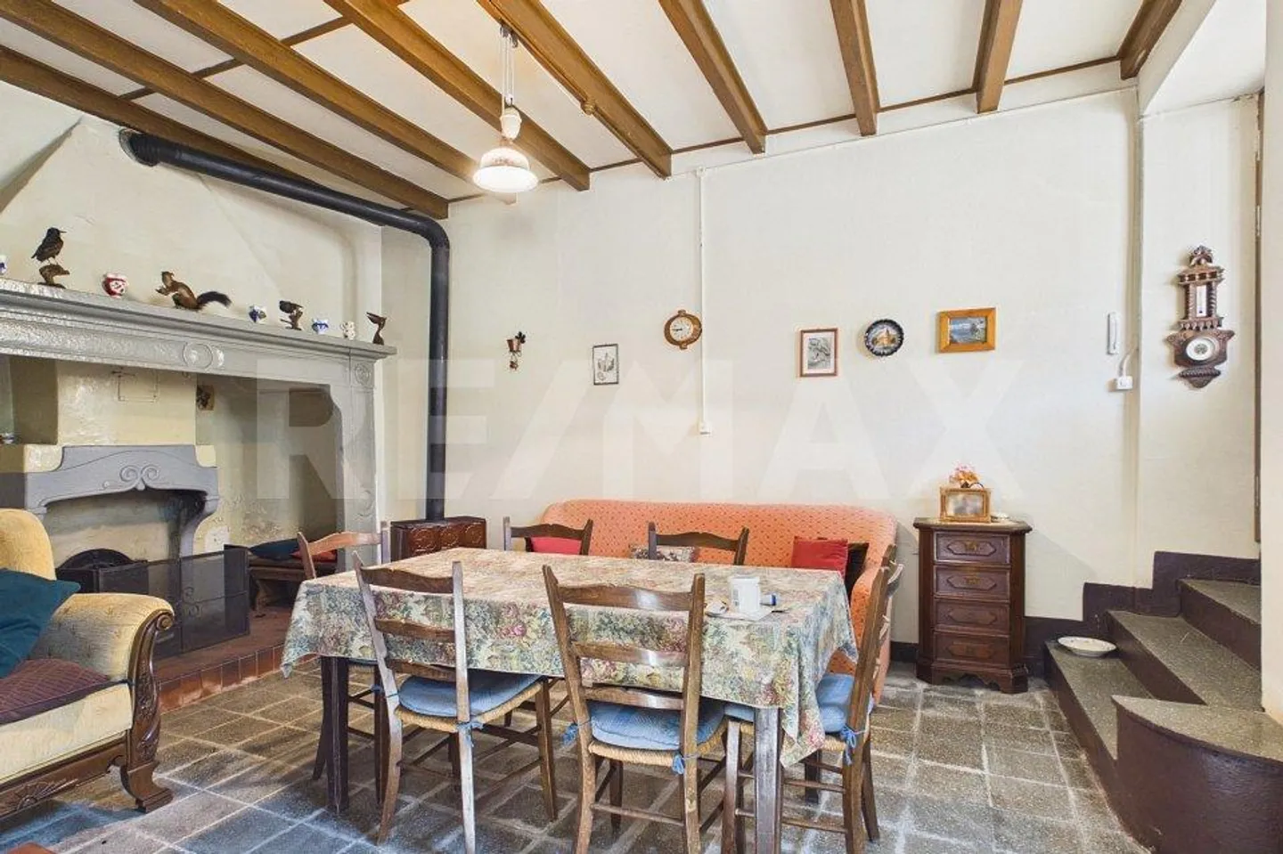 House to renovate in Caneggio: great investment opportunity - Photo 5 of 13