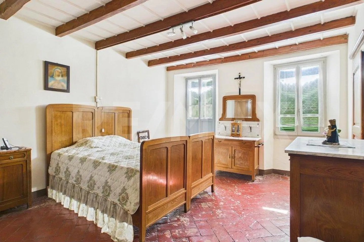 House to renovate in Caneggio: great investment opportunity - Photo 10 of 13